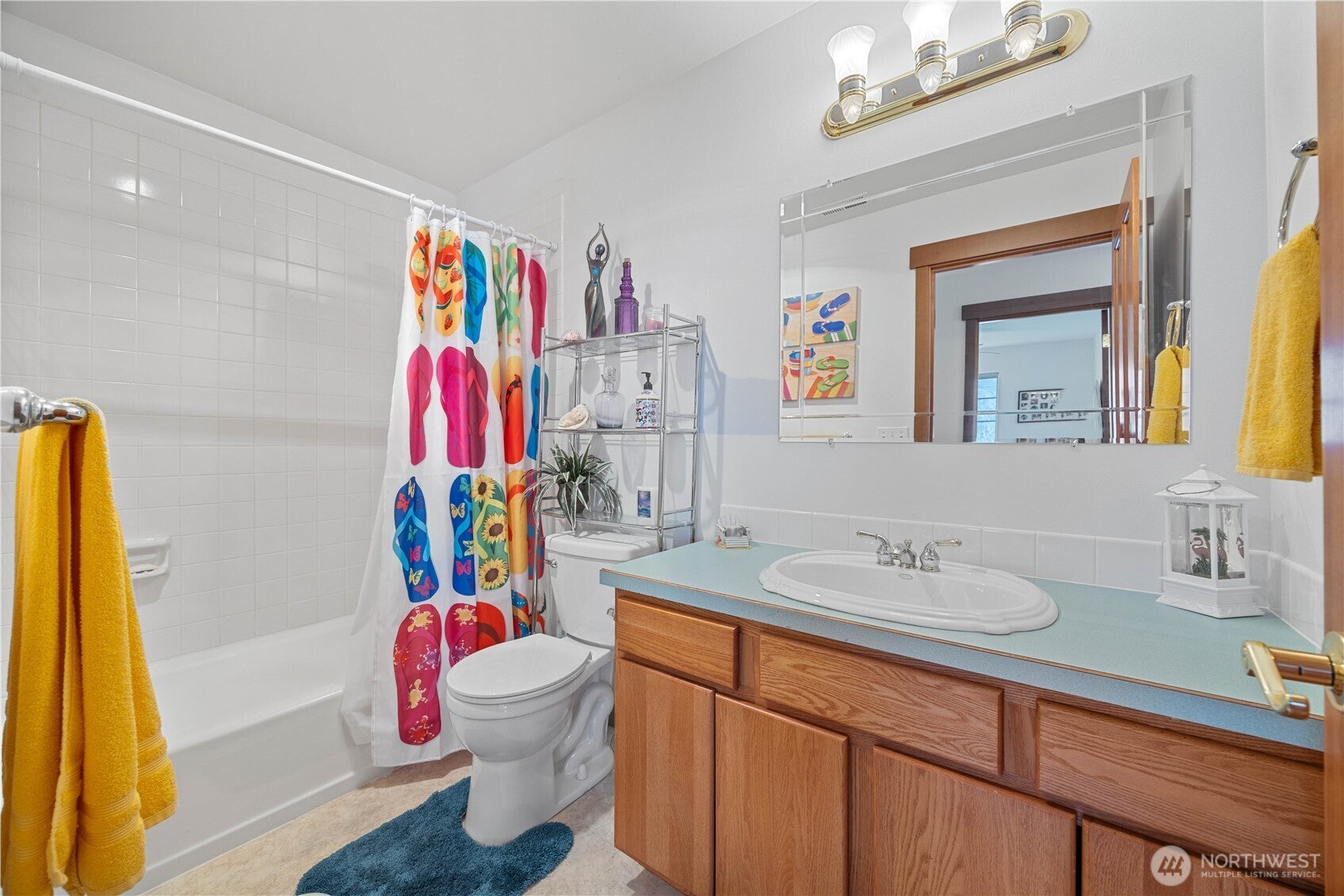 Manson, Washington, 98831, United States, 3 Bedrooms Bedrooms, ,3 BathroomsBathrooms,Residential,Active,1946323
