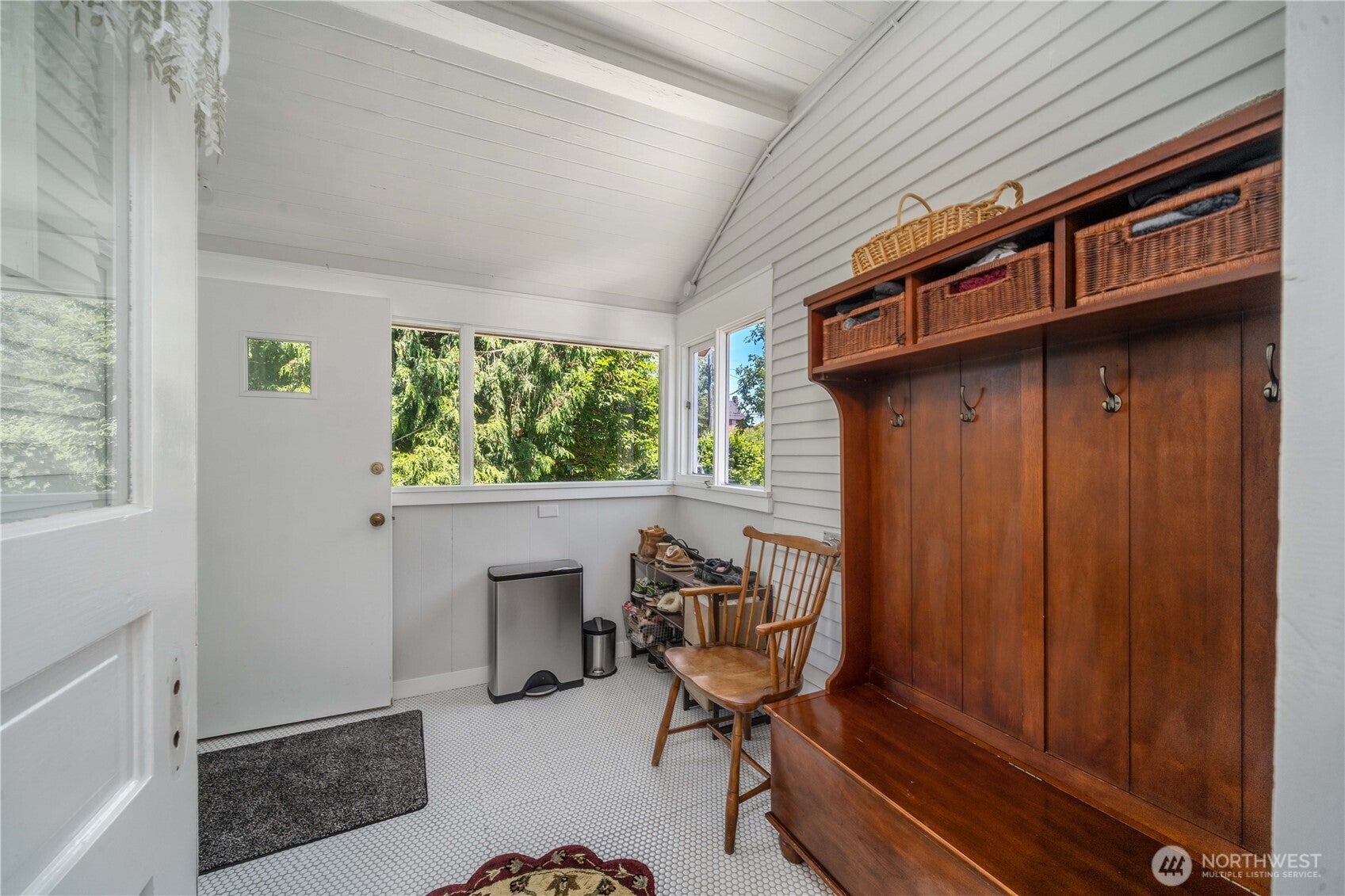 Tacoma, Washington, 98406, United States, 5 Bedrooms Bedrooms, ,4 BathroomsBathrooms,Residential,Active,1892447