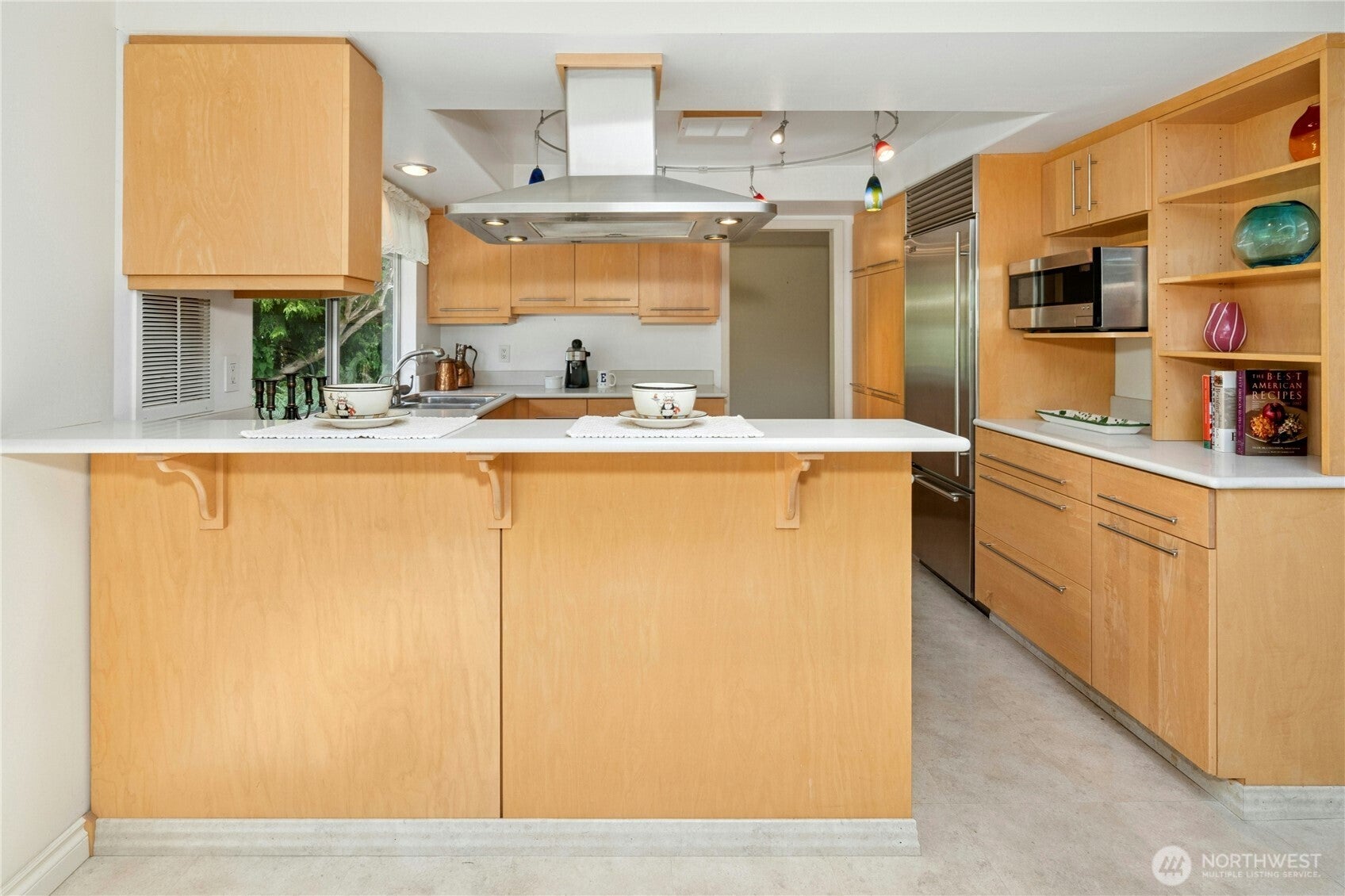 Bellevue, Washington, 98008, United States, 3 Bedrooms Bedrooms, ,2 BathroomsBathrooms,Residential,Active,1914589