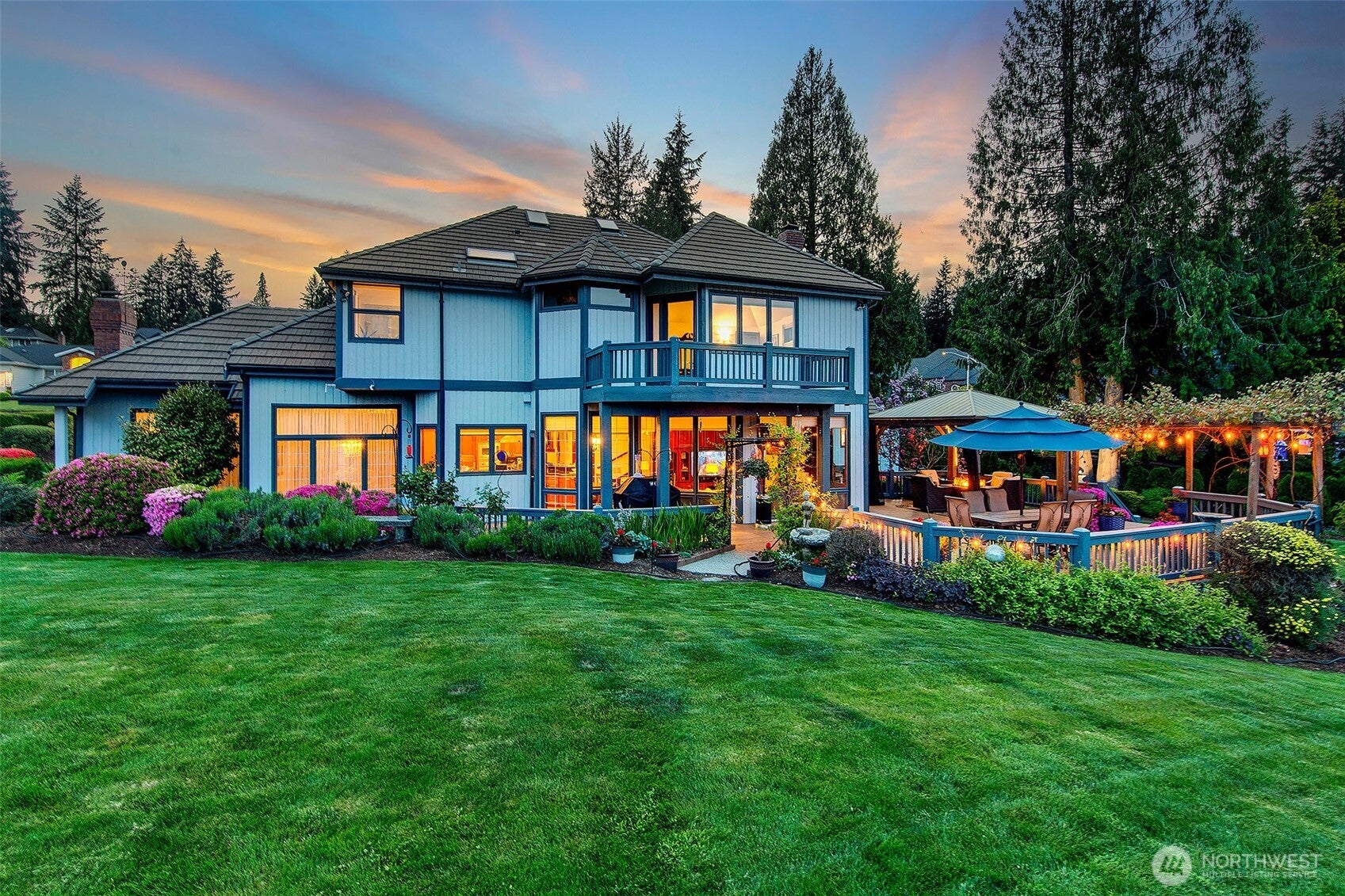 Bothell, Washington, 98021, United States, 3 Bedrooms Bedrooms, ,4 BathroomsBathrooms,Residential,Active,1936455