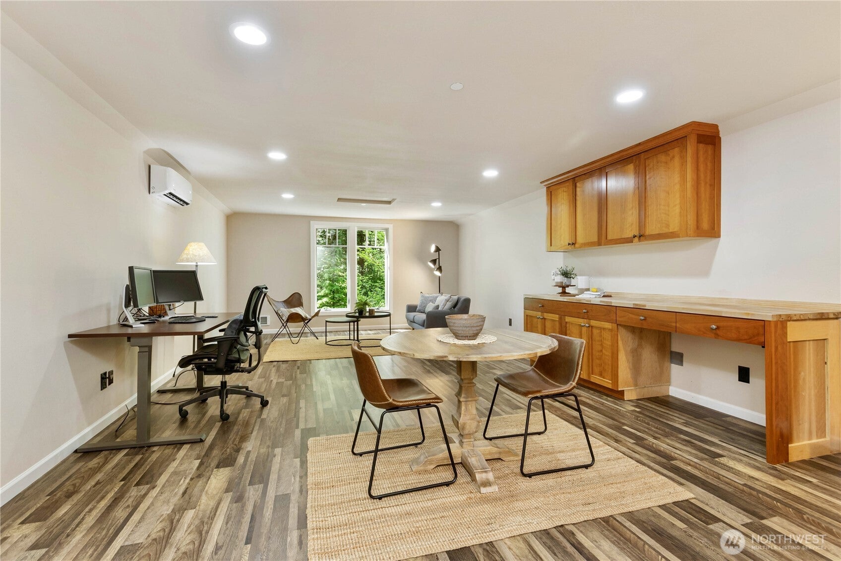 Carnation, Washington, 98014, United States, 3 Bedrooms Bedrooms, ,4 BathroomsBathrooms,Residential,Active,1945355