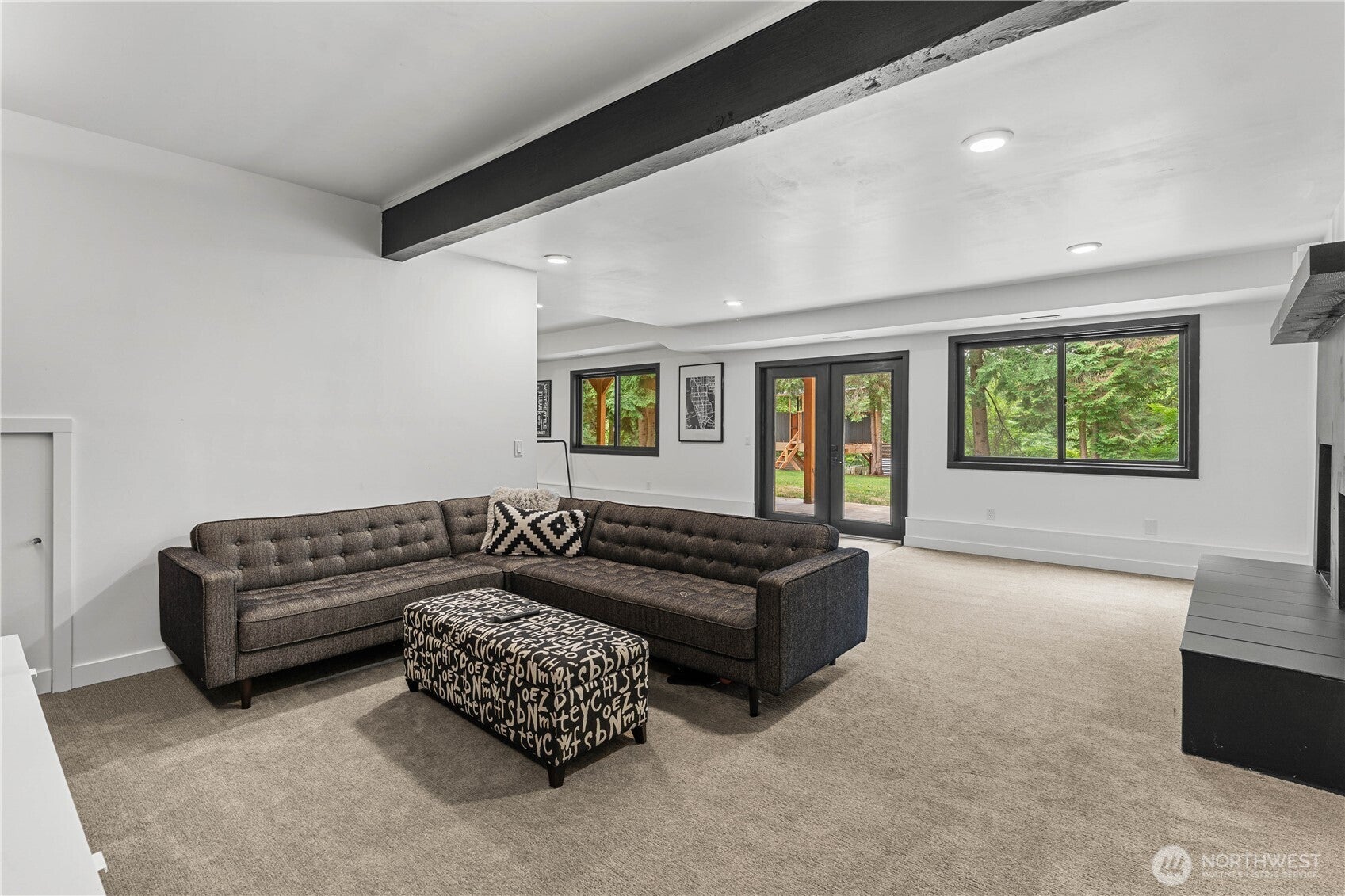 Issaquah, Washington, 98027, United States, 4 Bedrooms Bedrooms, ,3 BathroomsBathrooms,Residential,Active,1892601