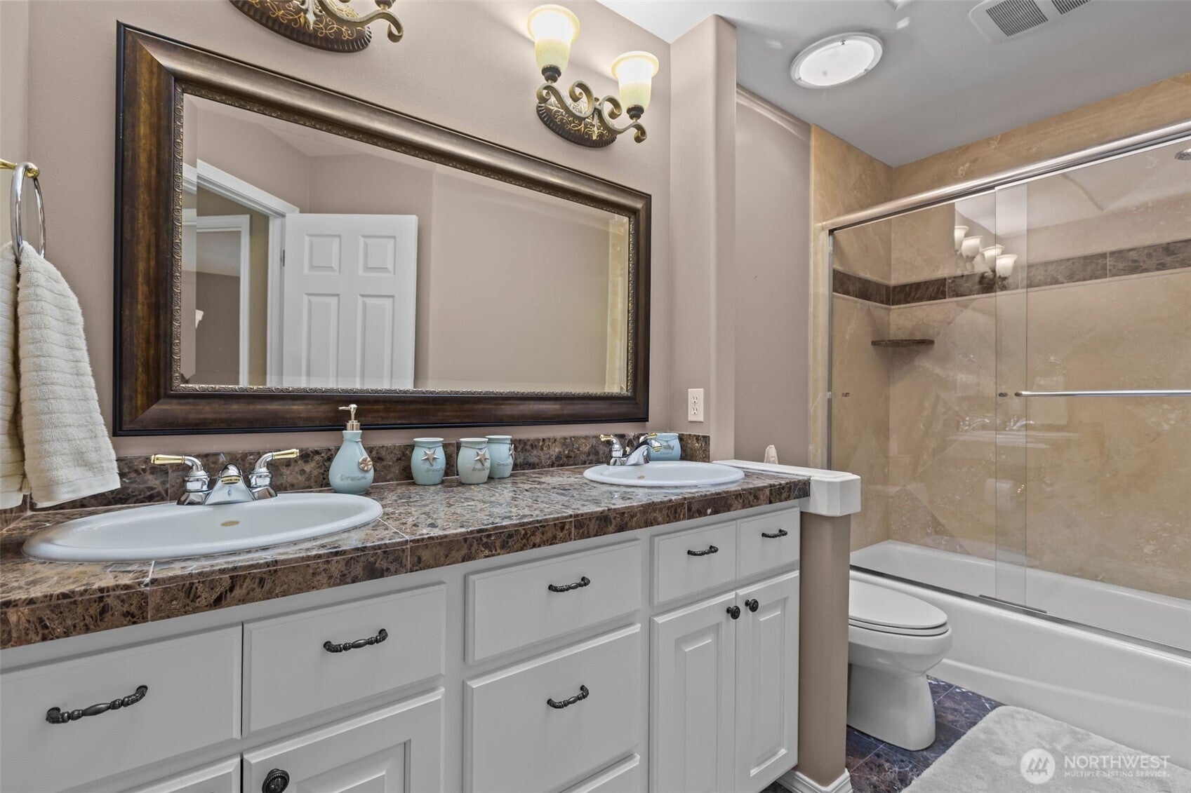 Snohomish, Washington, 98290, United States, 4 Bedrooms Bedrooms, ,3 BathroomsBathrooms,Residential,Active,1960119