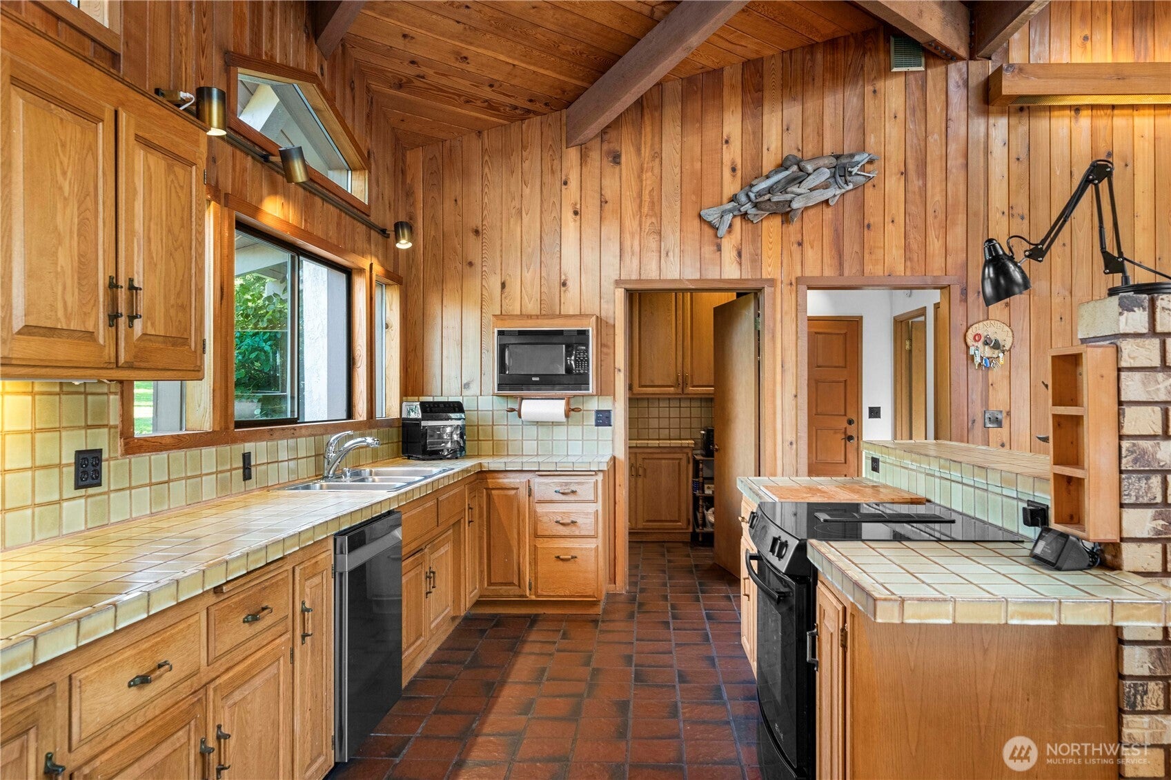 Sequim, Washington, 98382, United States, 3 Bedrooms Bedrooms, ,4 BathroomsBathrooms,Residential,Active,1909617