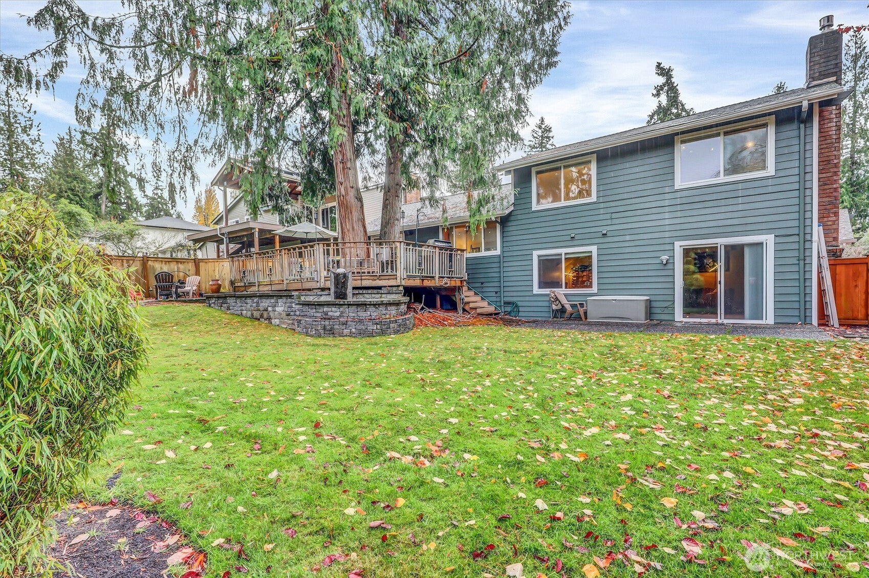 Redmond, Washington, 98052, United States, 5 Bedrooms Bedrooms, ,3 BathroomsBathrooms,Residential,Active,1988724