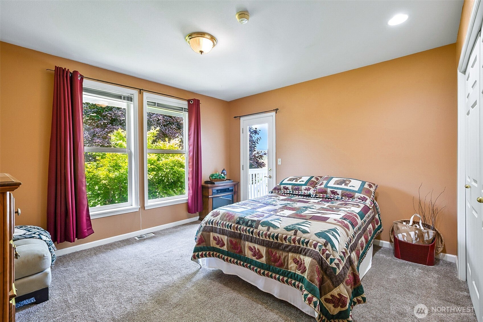 Camano Island, Washington, 98282, United States, 3 Bedrooms Bedrooms, ,3 BathroomsBathrooms,Residential,Active,1862878