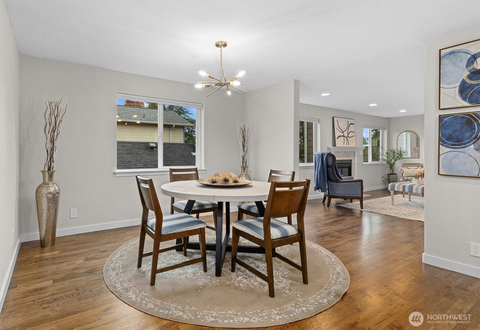Seattle, Washington, 98118, United States, 4 Bedrooms Bedrooms, ,4 BathroomsBathrooms,Residential,Active,1941394