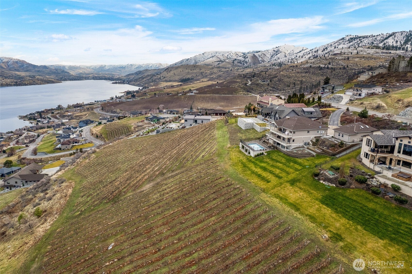 Chelan, Washington, 98816, United States, 5 Bedrooms Bedrooms, ,4 BathroomsBathrooms,Residential,Active,2009141