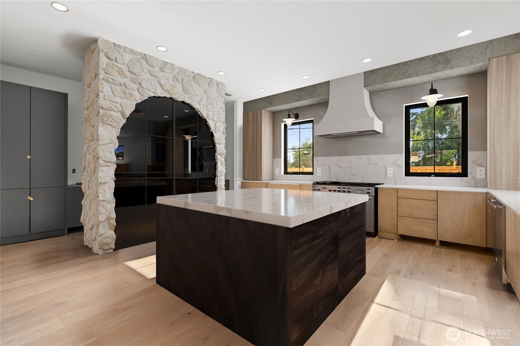 Bellevue, Washington, 98004, United States, 5 Bedrooms Bedrooms, ,6 BathroomsBathrooms,Residential,Active,1898004