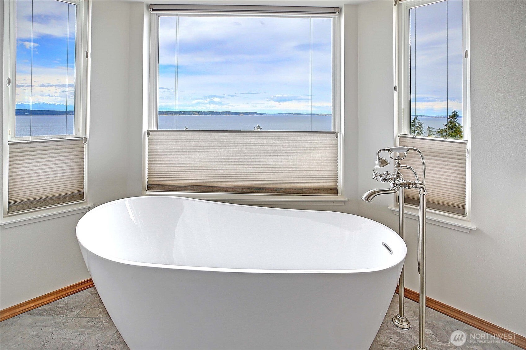 Camano Island, Washington, 98282, United States, 4 Bedrooms Bedrooms, ,3 BathroomsBathrooms,Residential,Active,1973528