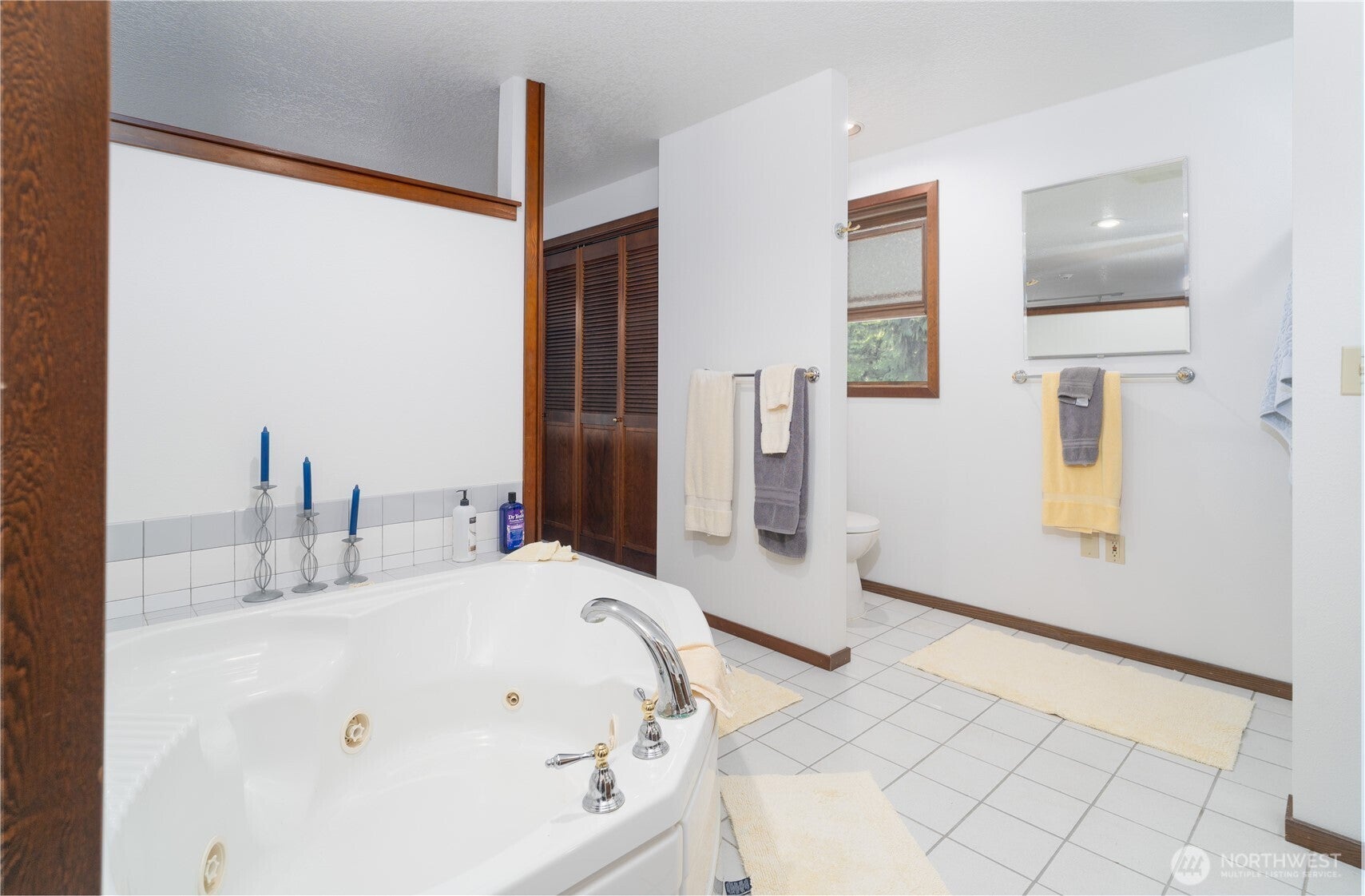 Olympia, Washington, 98516, United States, 3 Bedrooms Bedrooms, ,3 BathroomsBathrooms,Residential,Active,1945848