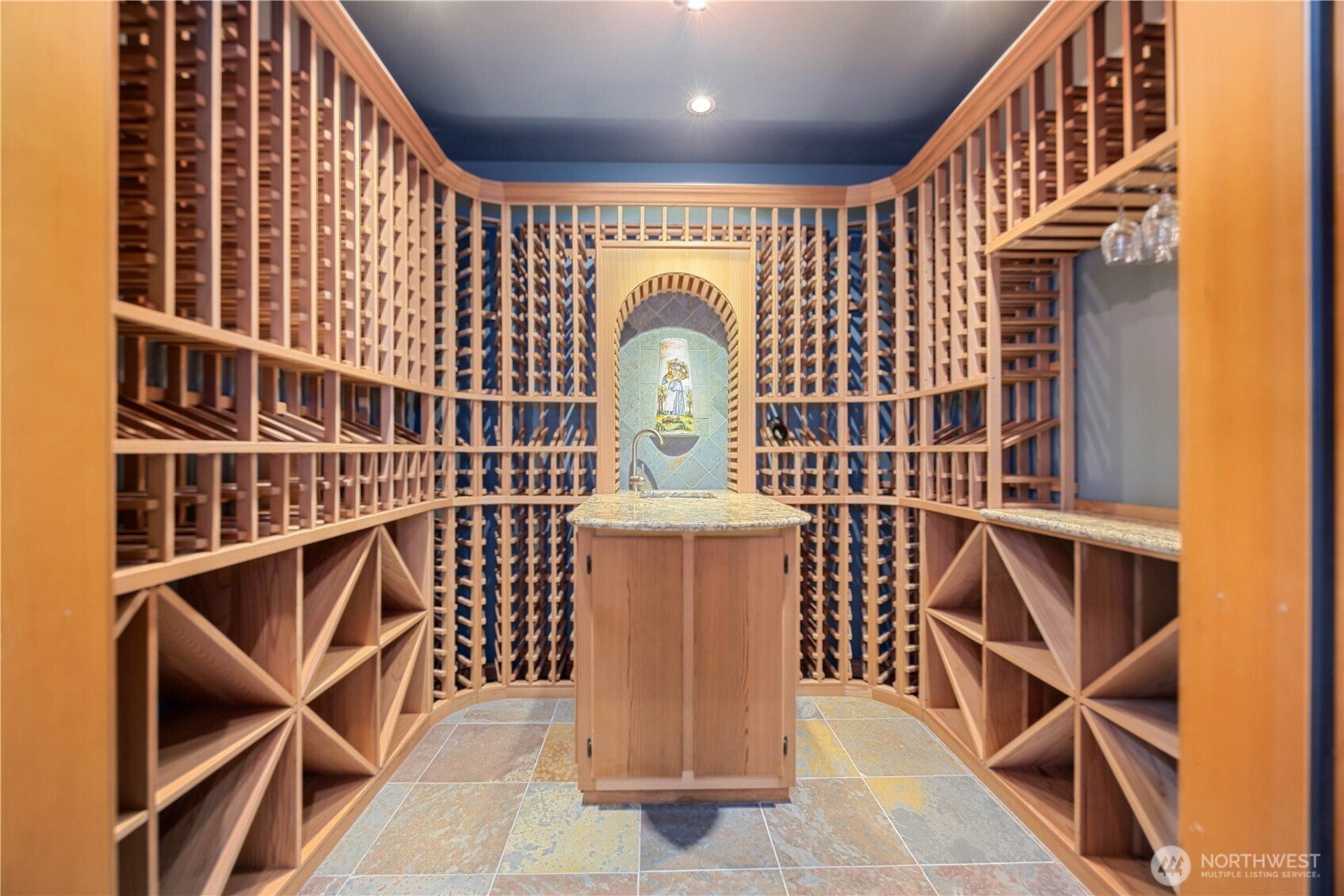 Chelan, Washington, 98816, United States, 4 Bedrooms Bedrooms, ,4 BathroomsBathrooms,Residential,Active,1869141