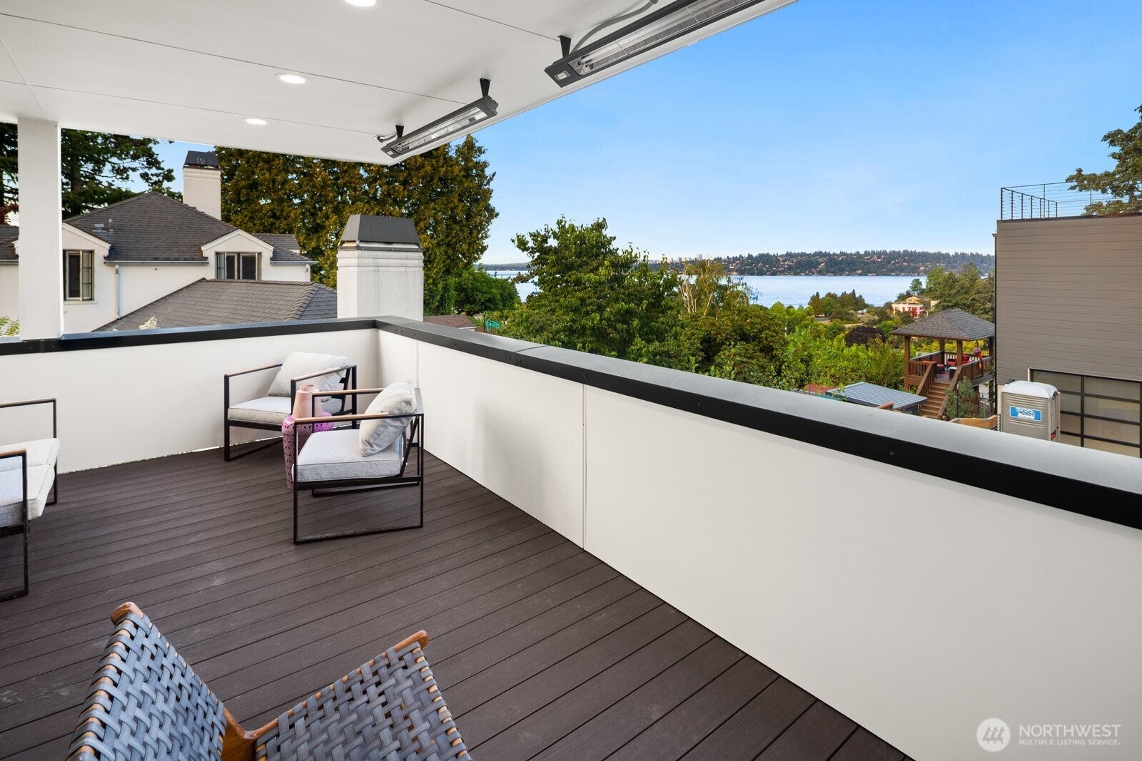 Seattle, Washington, 98118, United States, 5 Bedrooms Bedrooms, ,4 BathroomsBathrooms,Residential,Active,1909862