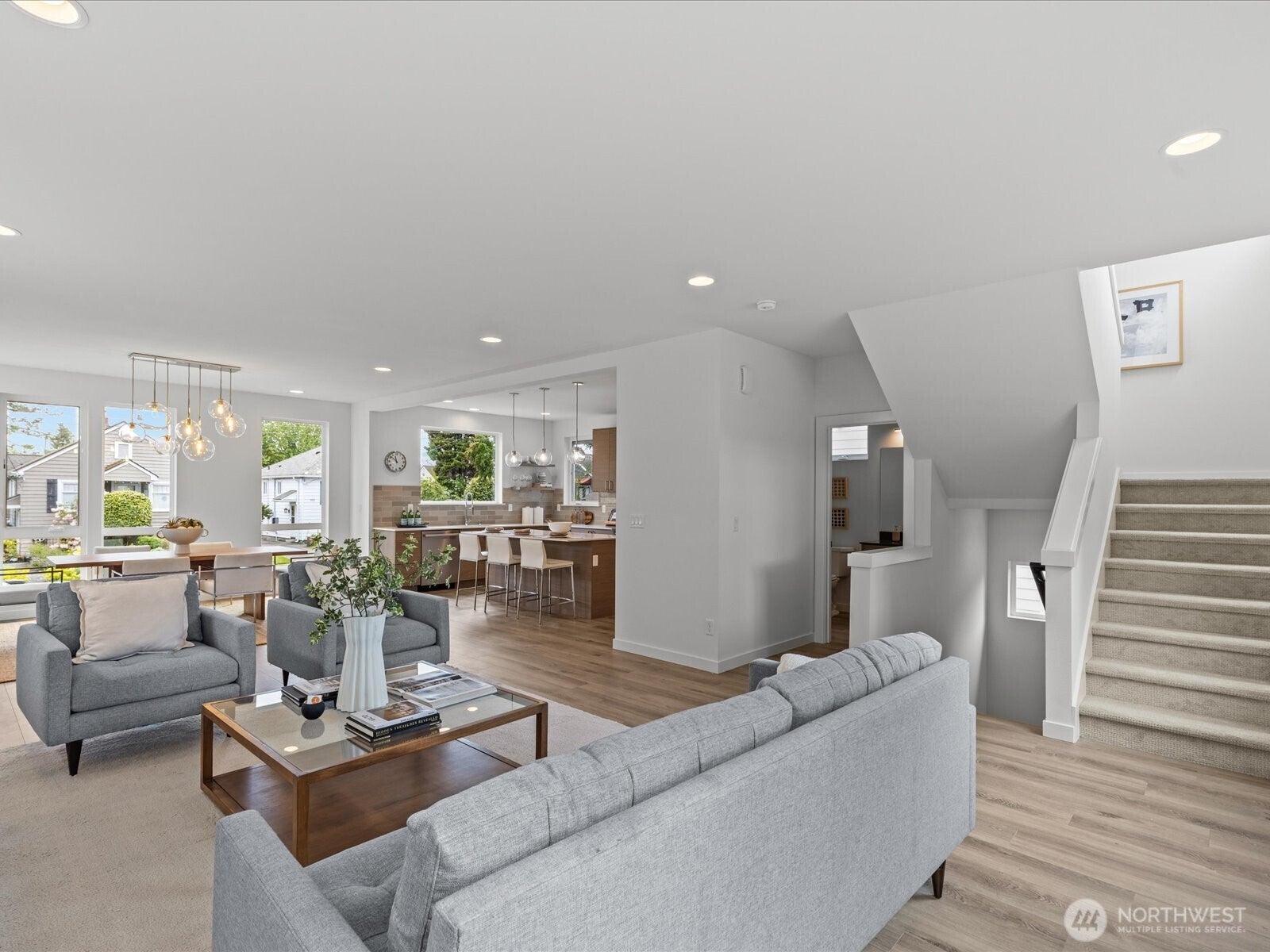 Seattle, Washington, 98117, United States, 4 Bedrooms Bedrooms, ,4 BathroomsBathrooms,Residential,Active,1996304