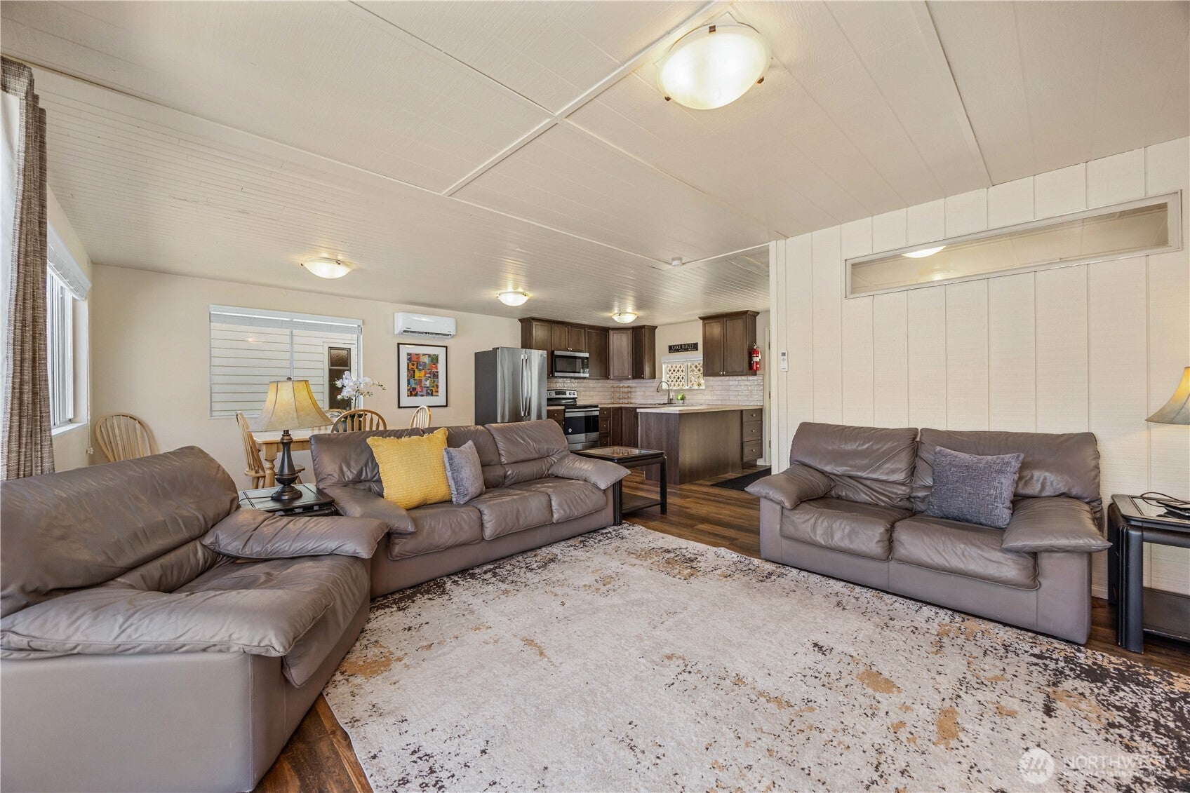 Chelan, Washington, 98816, United States, 2 Bedrooms Bedrooms, ,1 BathroomBathrooms,Residential,Active,1971795