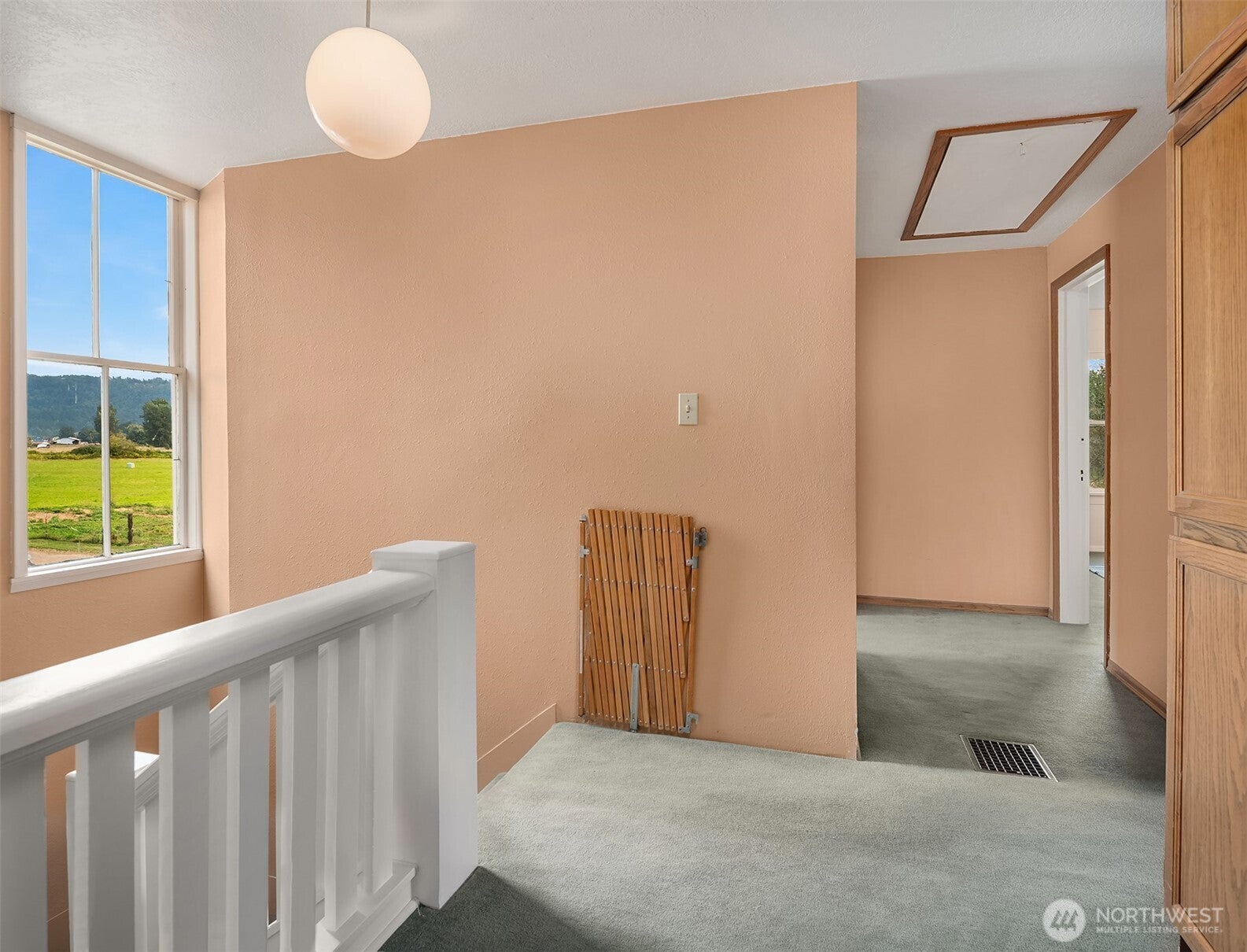 Duvall, Washington, 98019, United States, 4 Bedrooms Bedrooms, ,2 BathroomsBathrooms,Residential,Active,1936411