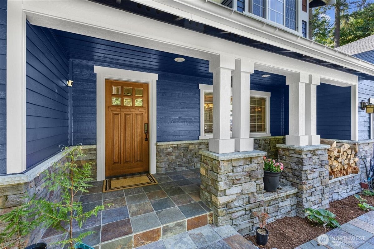 Snohomish, Washington, 98296, United States, 4 Bedrooms Bedrooms, ,4 BathroomsBathrooms,Residential,Active,1914620