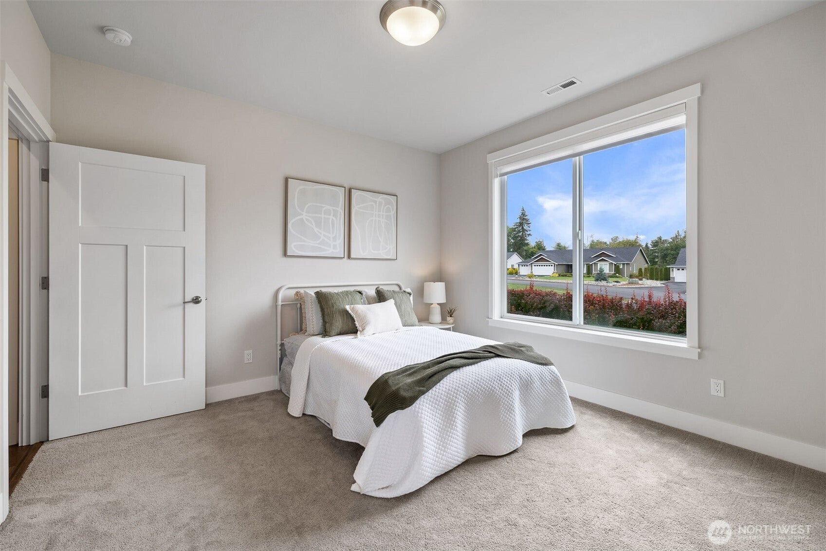 Monroe, Washington, 98272, United States, 4 Bedrooms Bedrooms, ,4 BathroomsBathrooms,Residential,Active,1936134