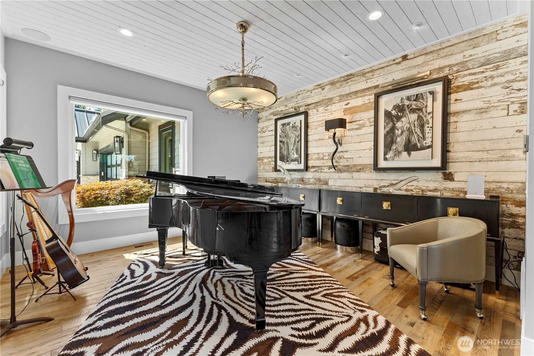 Yelm, Washington, 98597, United States, 5 Bedrooms Bedrooms, ,7 BathroomsBathrooms,Residential,Active,1909895