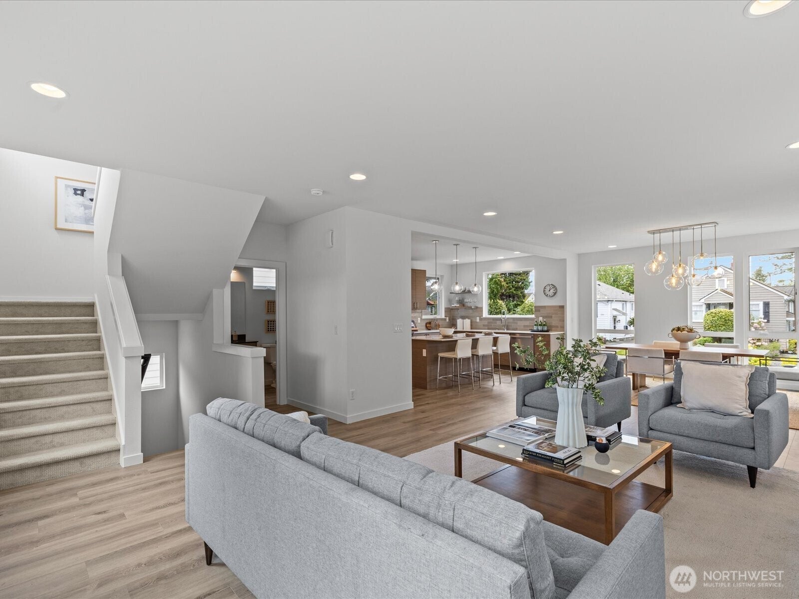 Seattle, Washington, 98117, United States, 4 Bedrooms Bedrooms, ,4 BathroomsBathrooms,Residential,Active,2010168