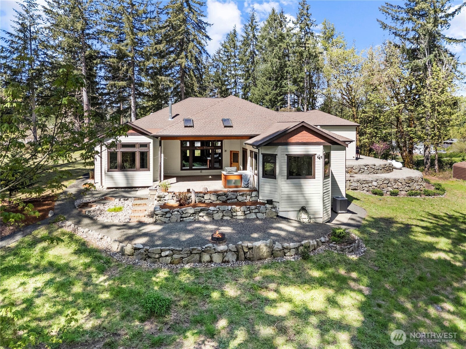 Olympia, Washington, 98513, United States, 3 Bedrooms Bedrooms, ,3 BathroomsBathrooms,Residential,Active,1919389