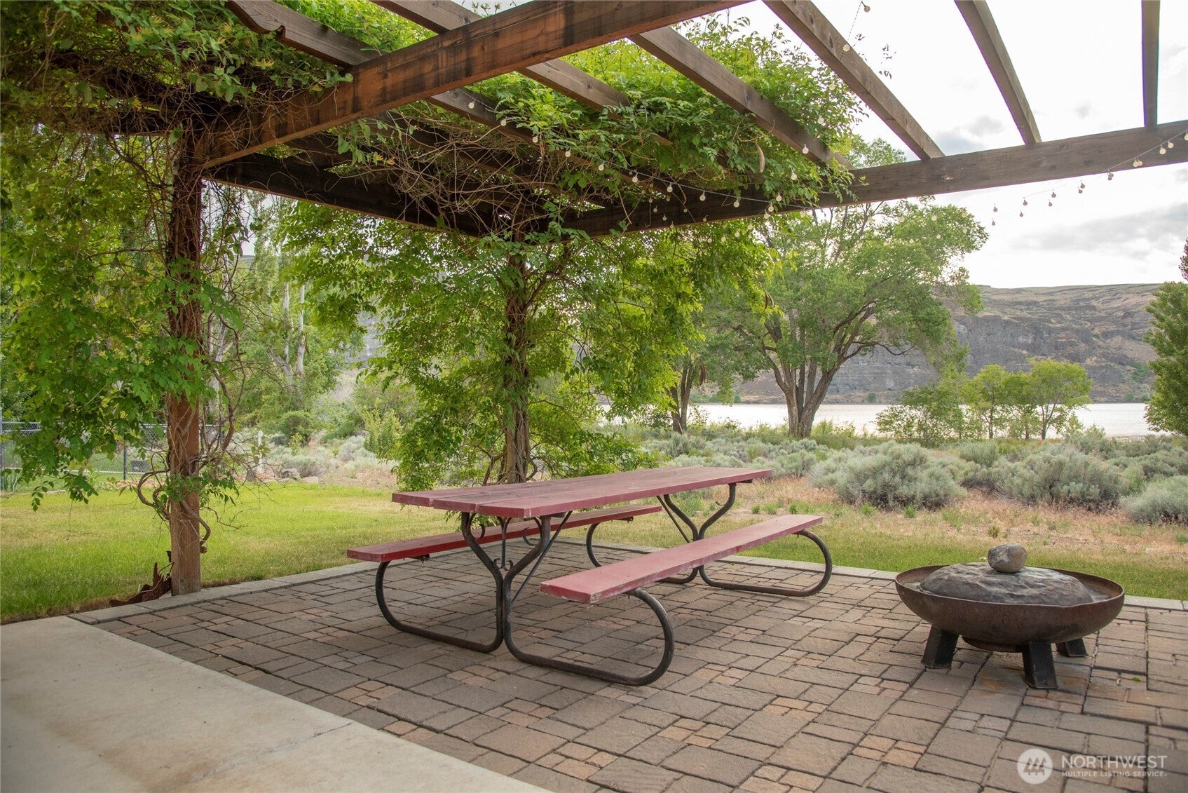Quincy, Washington, 98848, United States, 4 Bedrooms Bedrooms, ,4 BathroomsBathrooms,Residential,Active,1824915