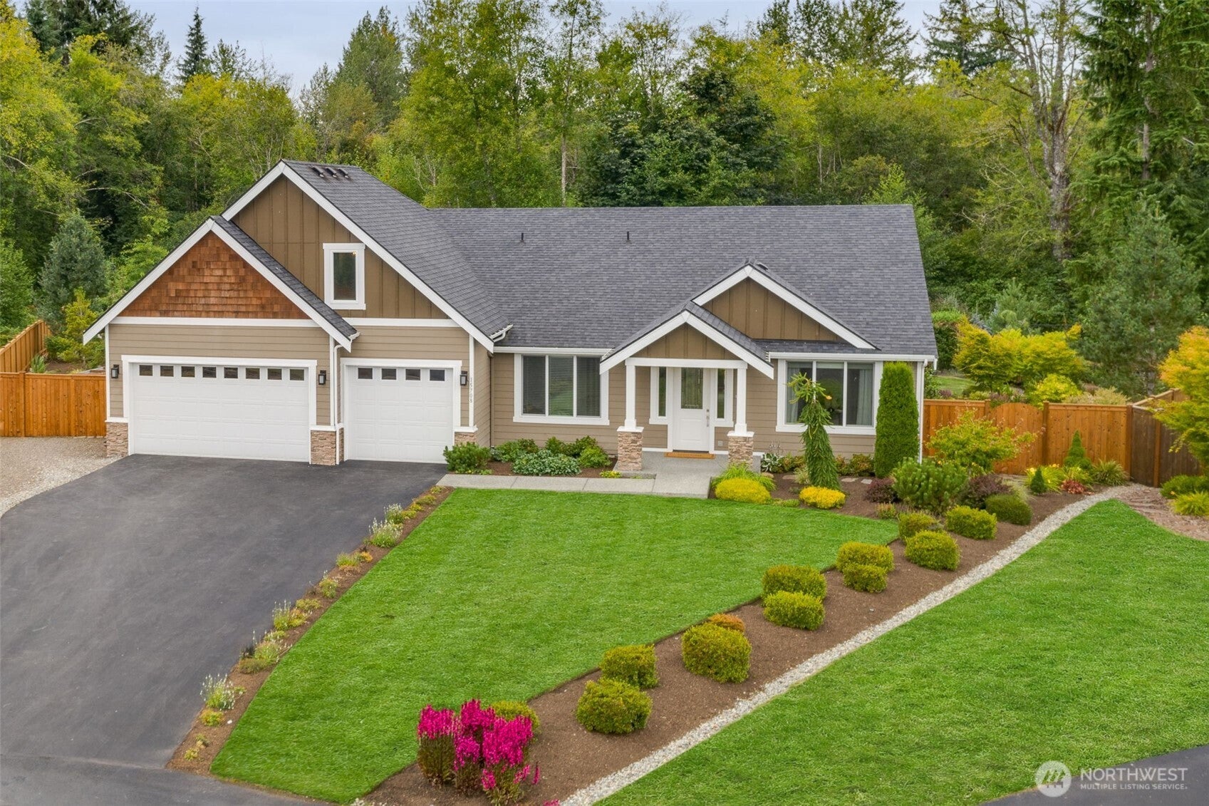 Monroe, Washington, 98272, United States, 4 Bedrooms Bedrooms, ,3 BathroomsBathrooms,Residential,Active,1909604