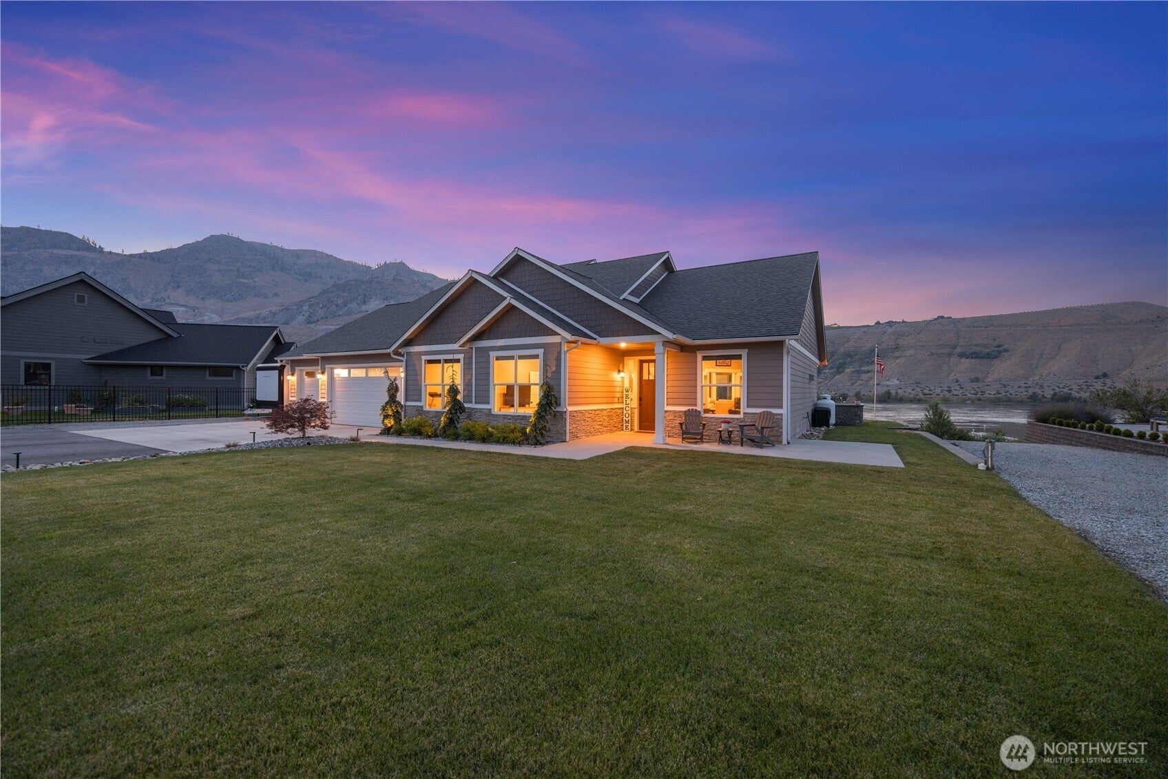 Orondo, Washington, 98843, United States, 4 Bedrooms Bedrooms, ,2 BathroomsBathrooms,Residential,Active,1919394