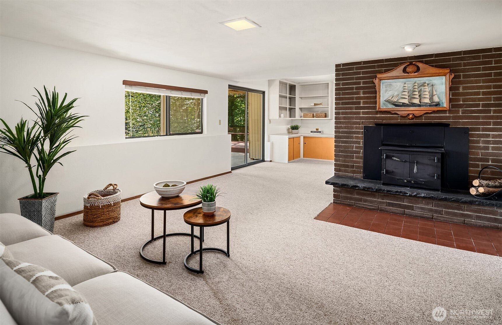 Duvall, Washington, 98019, United States, 4 Bedrooms Bedrooms, ,4 BathroomsBathrooms,Residential,Active,1943766