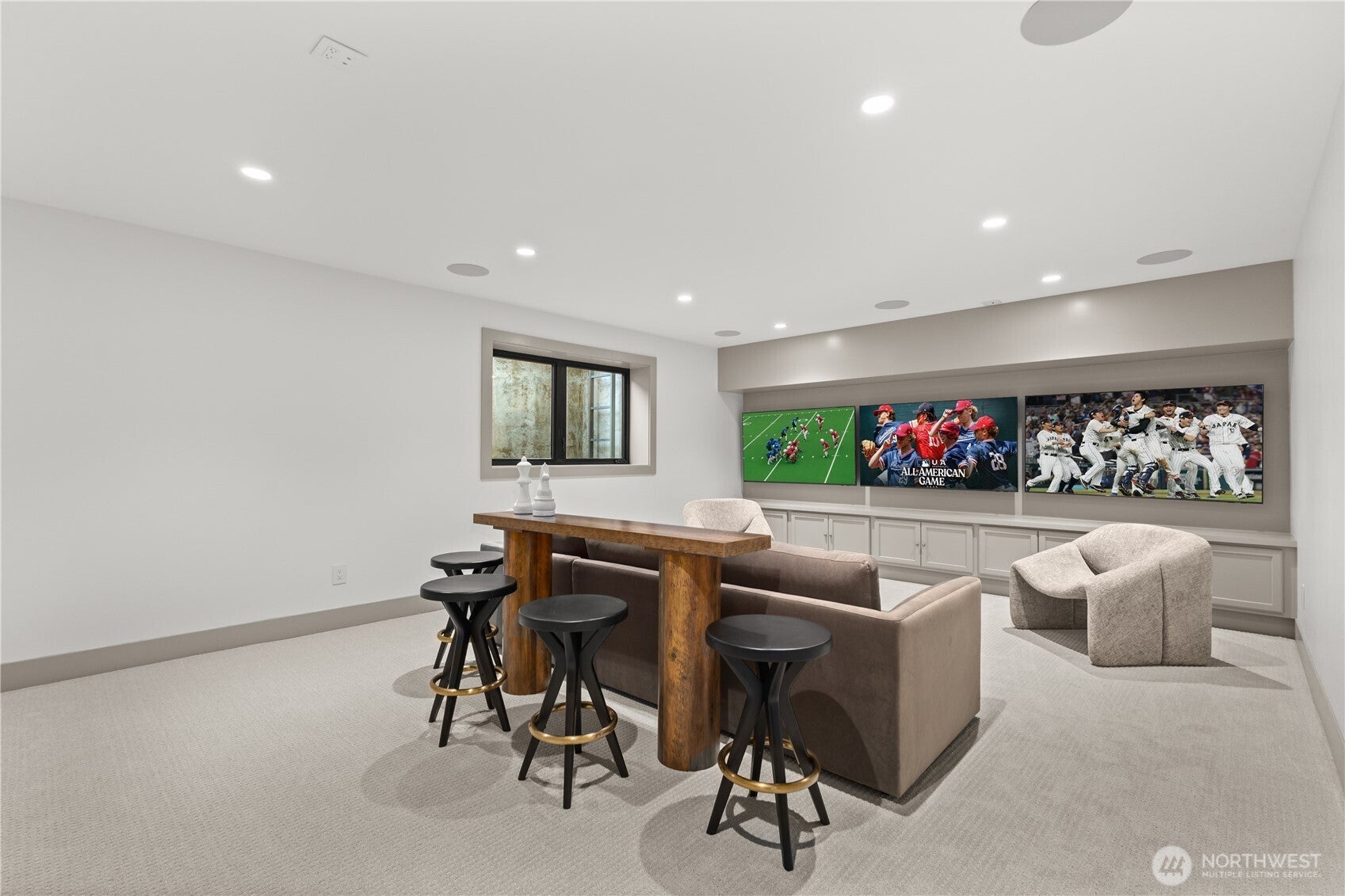 Bellevue, Washington, 98004, United States, 5 Bedrooms Bedrooms, ,6 BathroomsBathrooms,Residential,Active,2013624