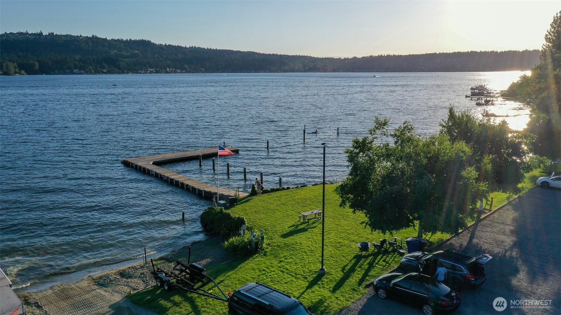 Sammamish, Washington, 98075, United States, 2 Bedrooms Bedrooms, ,2 BathroomsBathrooms,Residential,Active,1941345