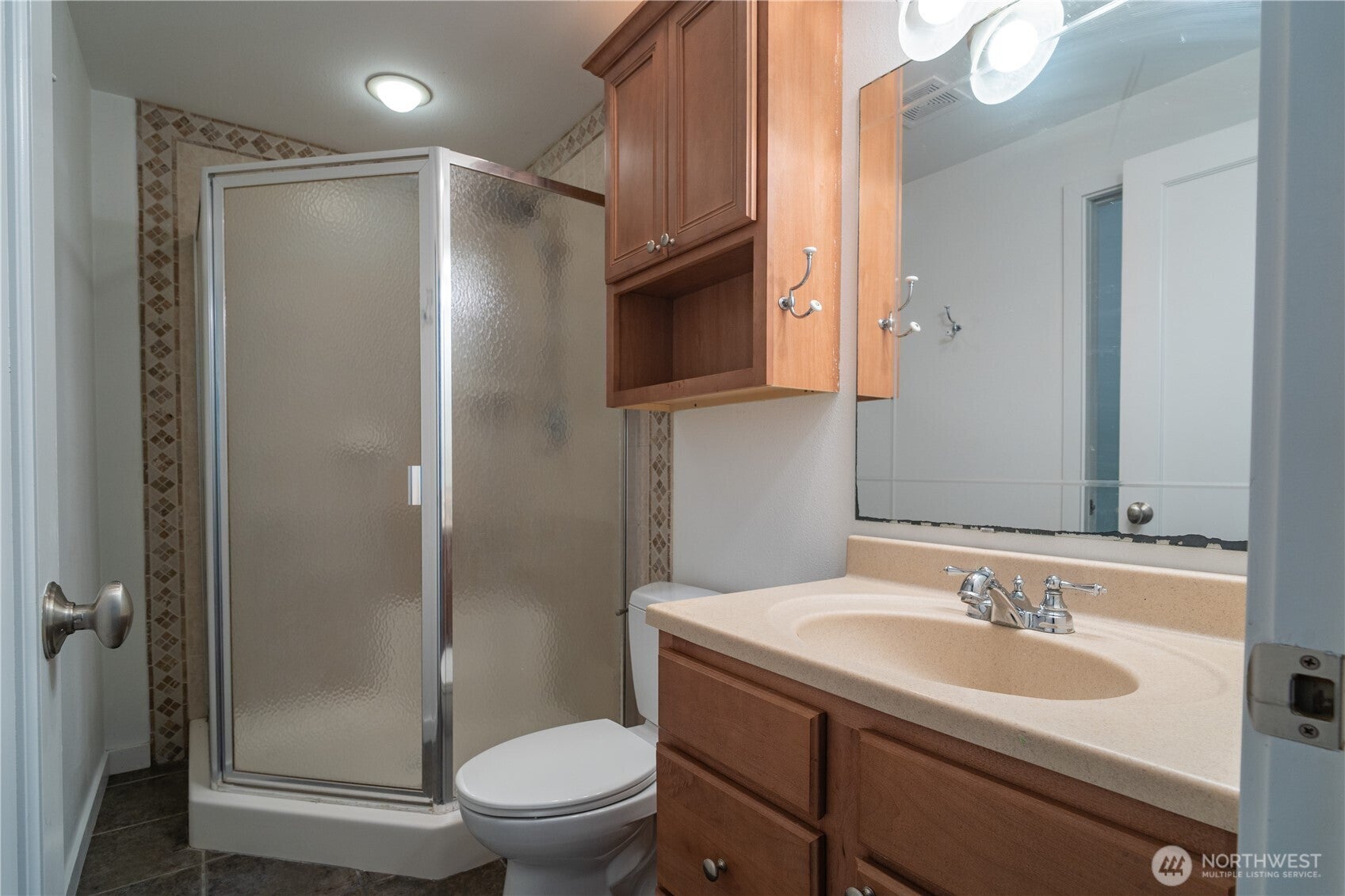 Lacey, Washington, 98516, United States, 4 Bedrooms Bedrooms, ,3 BathroomsBathrooms,Residential,Active,2008328