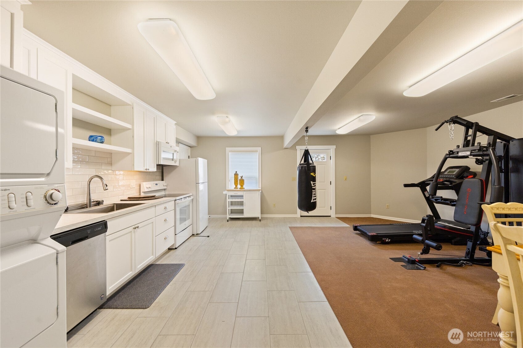 Anacortes, Washington, 98221, United States, 4 Bedrooms Bedrooms, ,3 BathroomsBathrooms,Residential,Pending,1968376