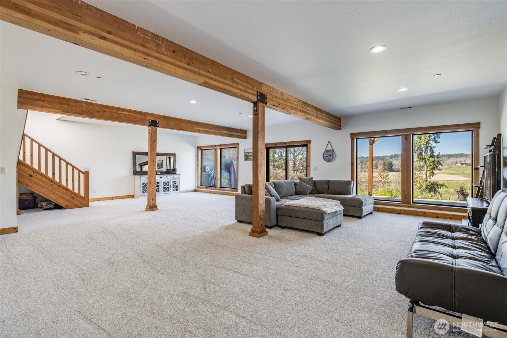 Eatonville, Washington, 98328, United States, 3 Bedrooms Bedrooms, ,3 BathroomsBathrooms,Residential,Active,1798196