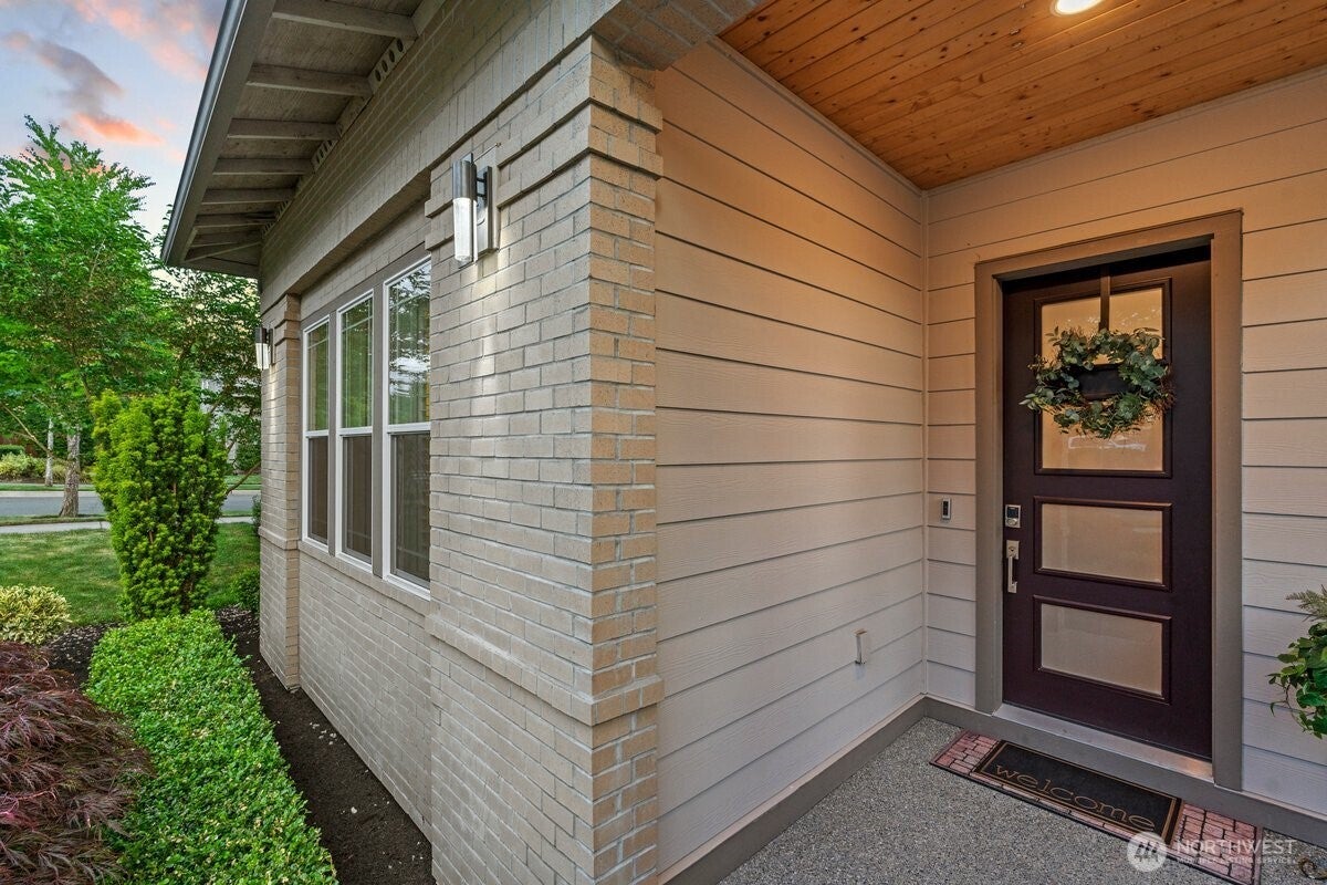 Bothell, Washington, 98021, United States, 4 Bedrooms Bedrooms, ,5 BathroomsBathrooms,Residential,Active,1860296