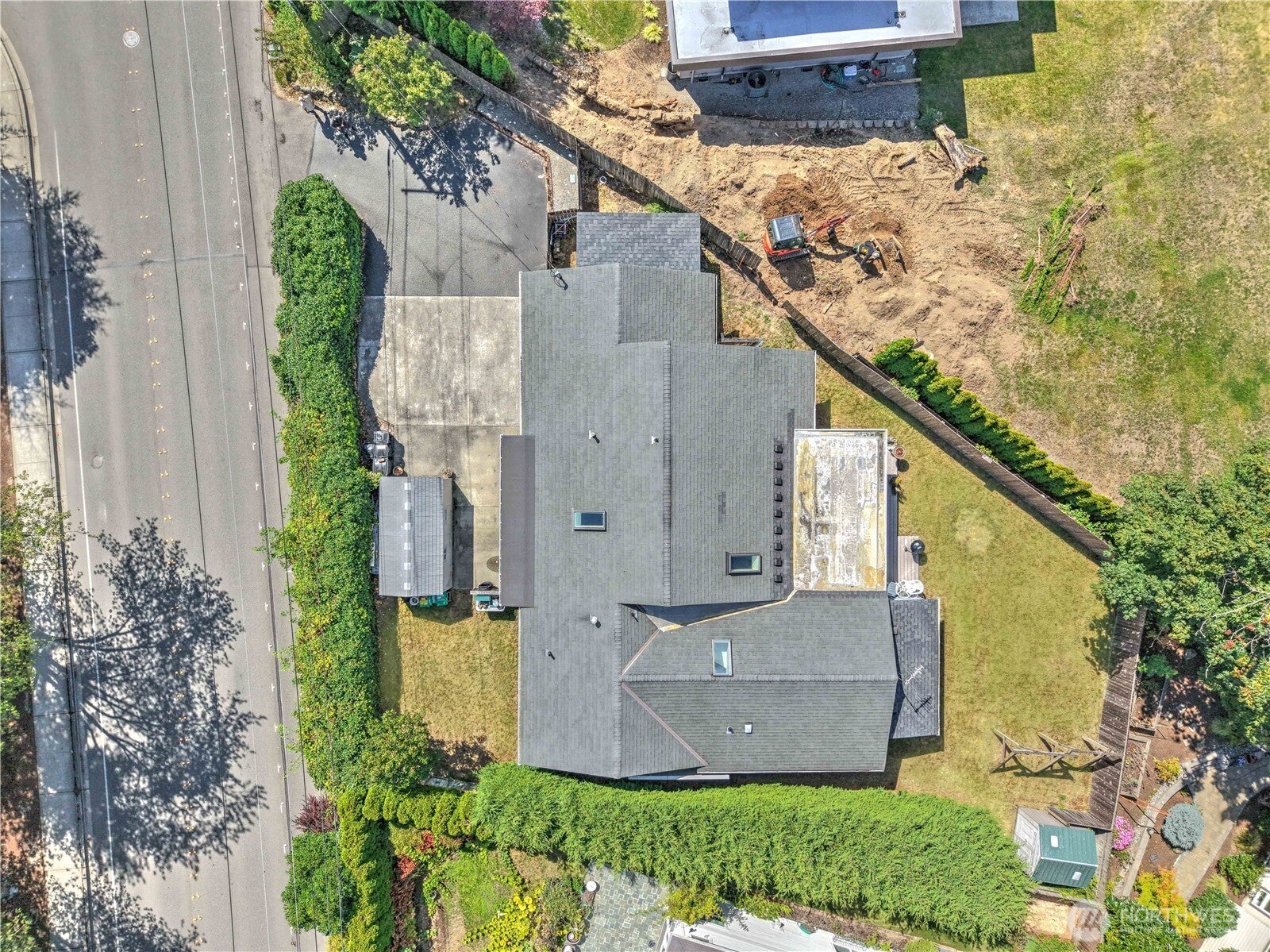 Clyde Hill, Washington, 98004, United States, 3 Bedrooms Bedrooms, ,1 BathroomBathrooms,Residential,Active,1922311