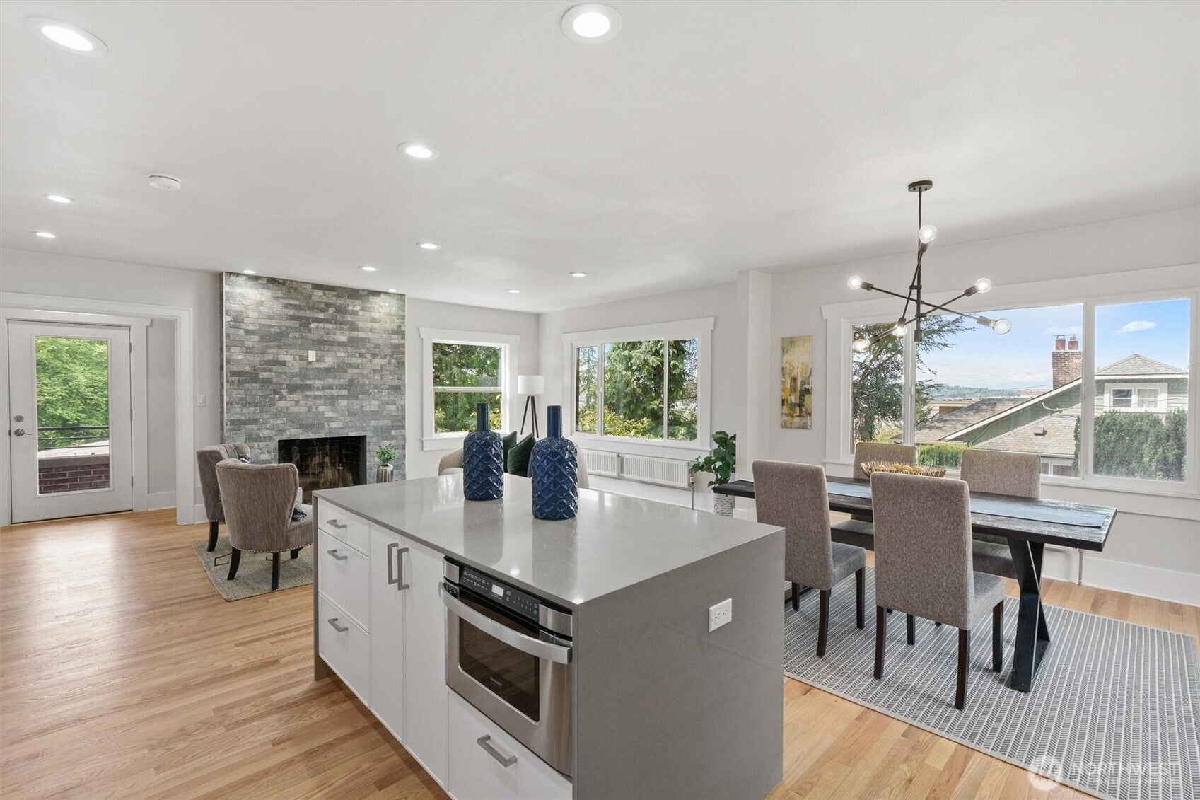Seattle, Washington, 98107, United States, 5 Bedrooms Bedrooms, ,3 BathroomsBathrooms,Residential,Active,1942346