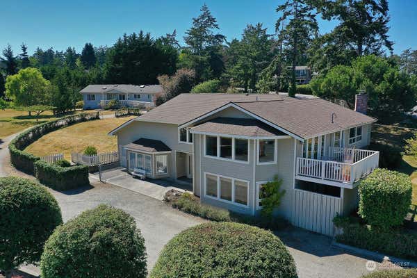 207 NW COVELAND ST, COUPEVILLE, WA 98239, photo 4 of 40