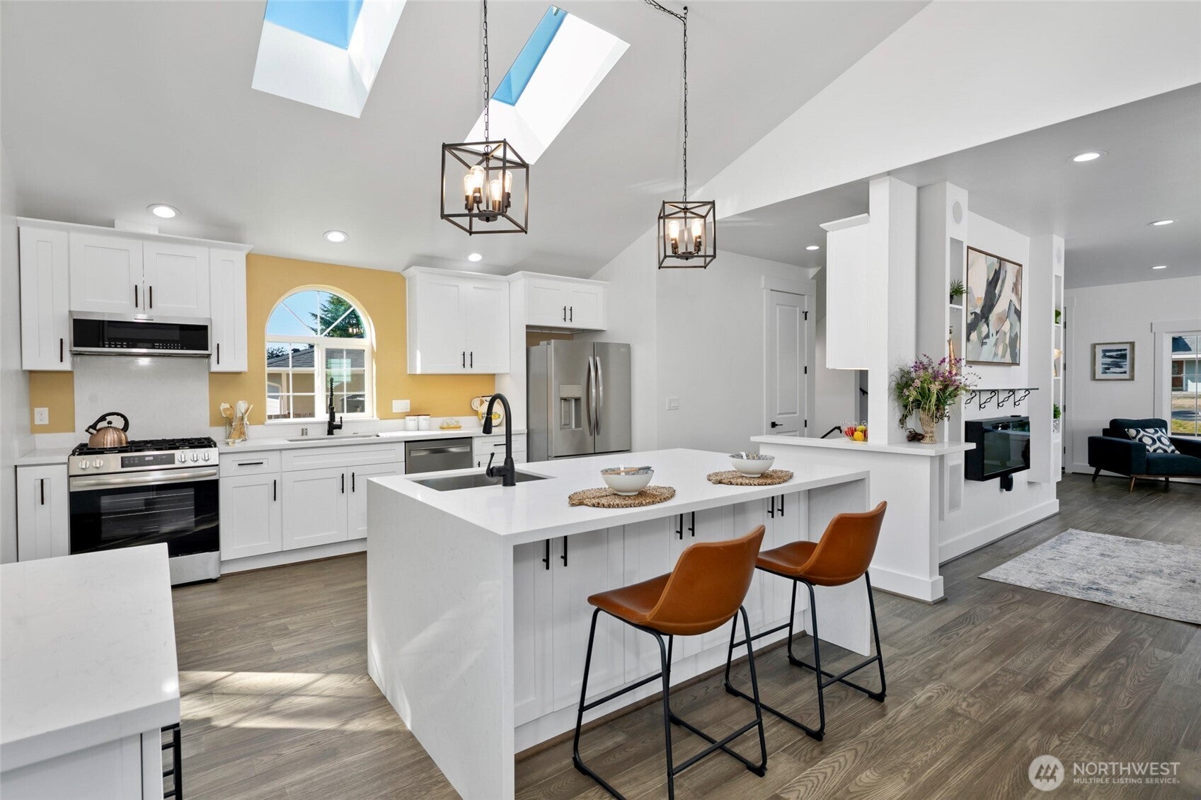 Lake Forest Park, Washington, 98043, United States, 4 Bedrooms Bedrooms, ,3 BathroomsBathrooms,Residential,Active,2002668