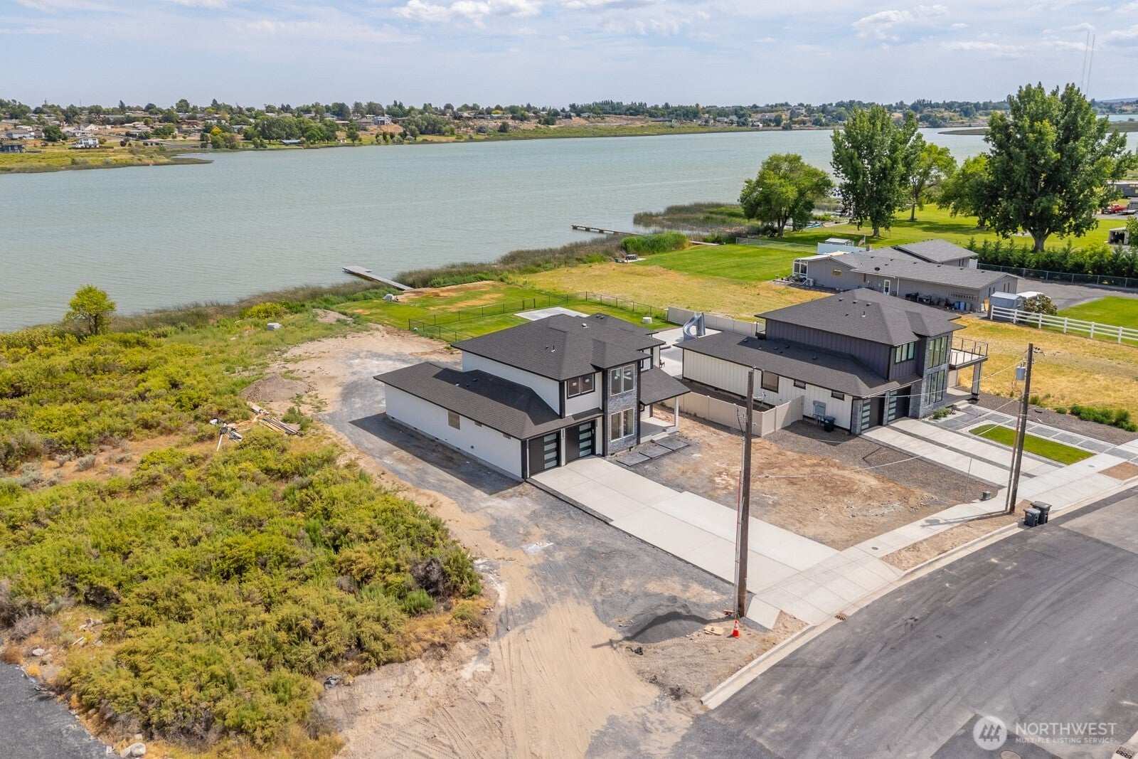 Moses Lake, Washington, 98837, United States, 4 Bedrooms Bedrooms, ,4 BathroomsBathrooms,Residential,Active,1886784