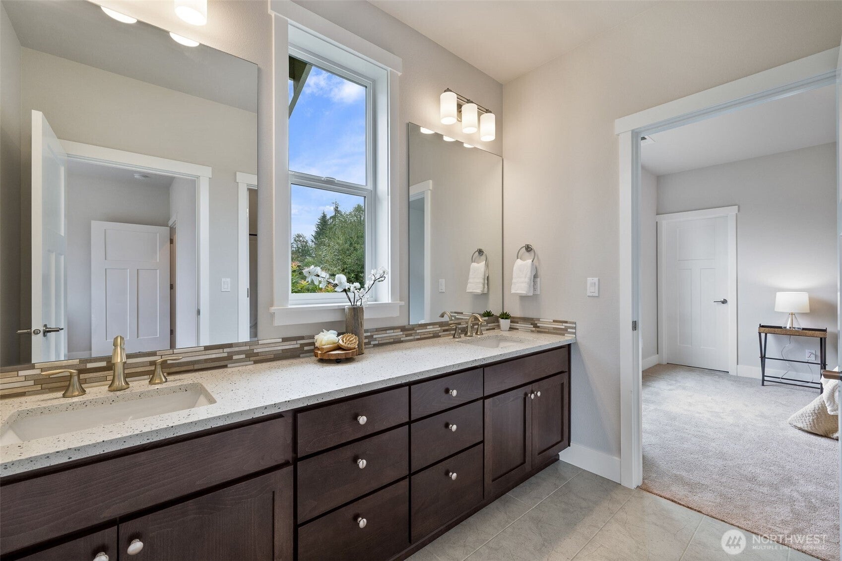 Monroe, Washington, 98272, United States, 4 Bedrooms Bedrooms, ,4 BathroomsBathrooms,Residential,Active,1936134