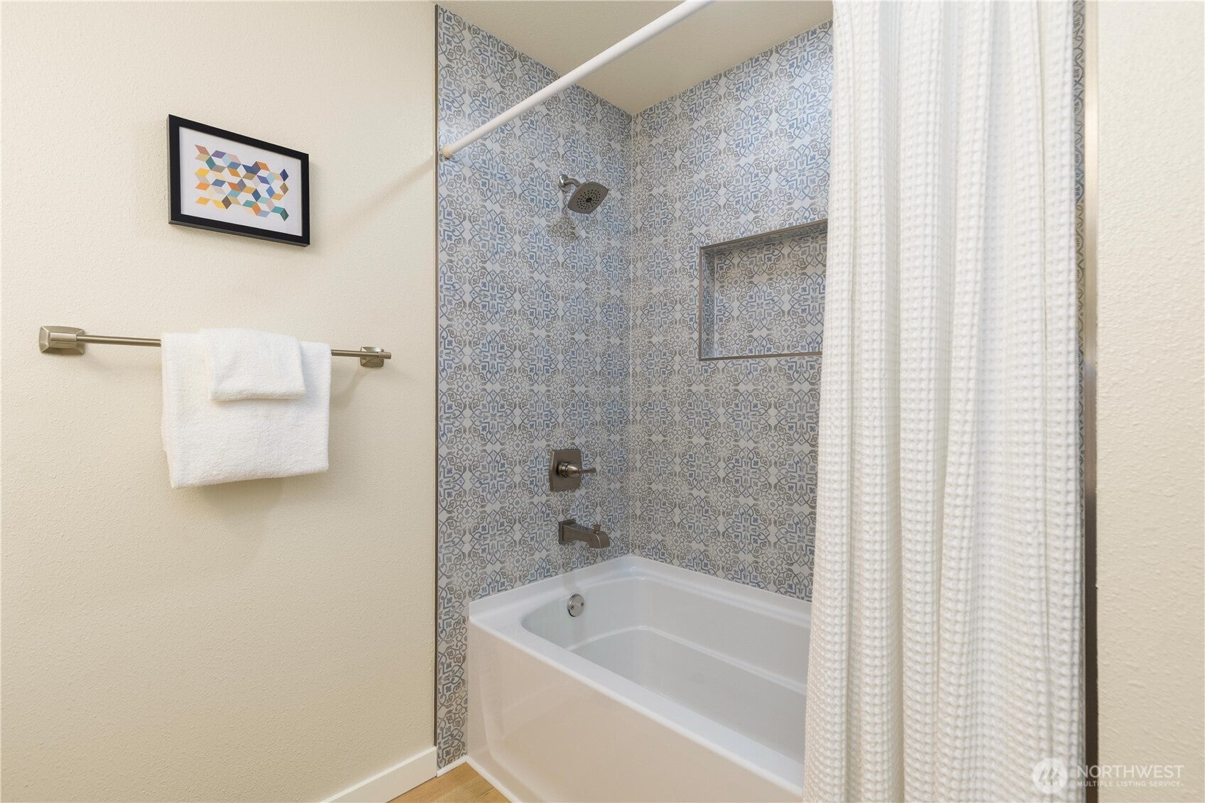 Woodinville, Washington, 98072, United States, 4 Bedrooms Bedrooms, ,3 BathroomsBathrooms,Residential,Active,1952507