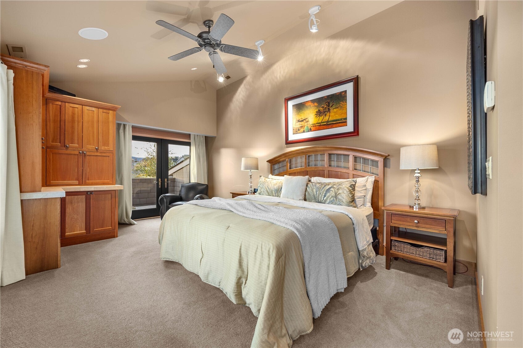 Chelan, Washington, 98816, United States, 4 Bedrooms Bedrooms, ,4 BathroomsBathrooms,Residential,Active,1869141