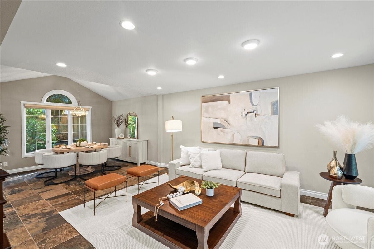 Redmond, Washington, 98052, United States, 4 Bedrooms Bedrooms, ,3 BathroomsBathrooms,Residential,Active,1953683