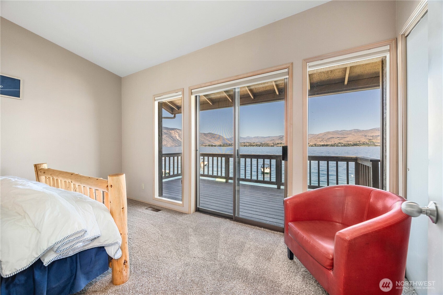 Chelan, Washington, 98816, United States, 4 Bedrooms Bedrooms, ,2 BathroomsBathrooms,Residential,Active,1971804