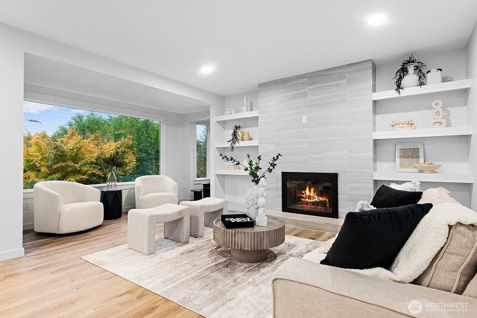 Seattle, Washington, 98125, United States, 4 Bedrooms Bedrooms, ,4 BathroomsBathrooms,Residential,Active,1988485