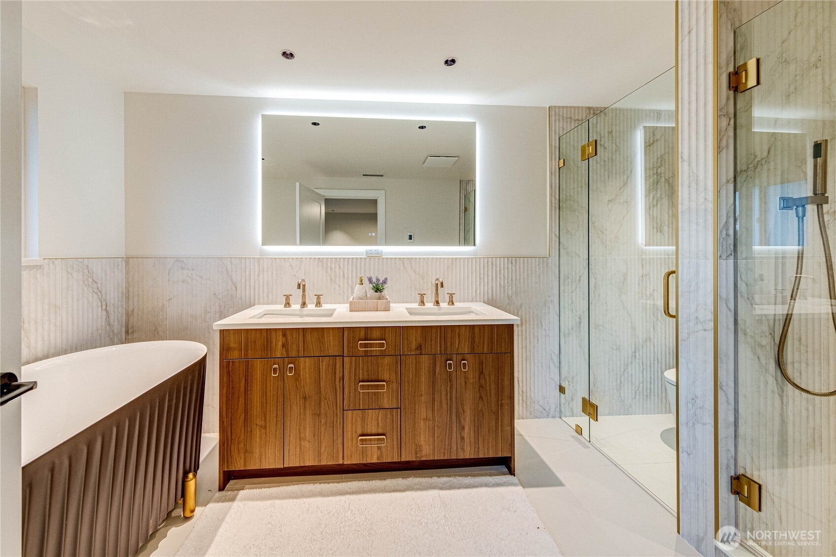 Bothell, Washington, 98021, United States, 4 Bedrooms Bedrooms, ,3 BathroomsBathrooms,Residential,Active,2012228