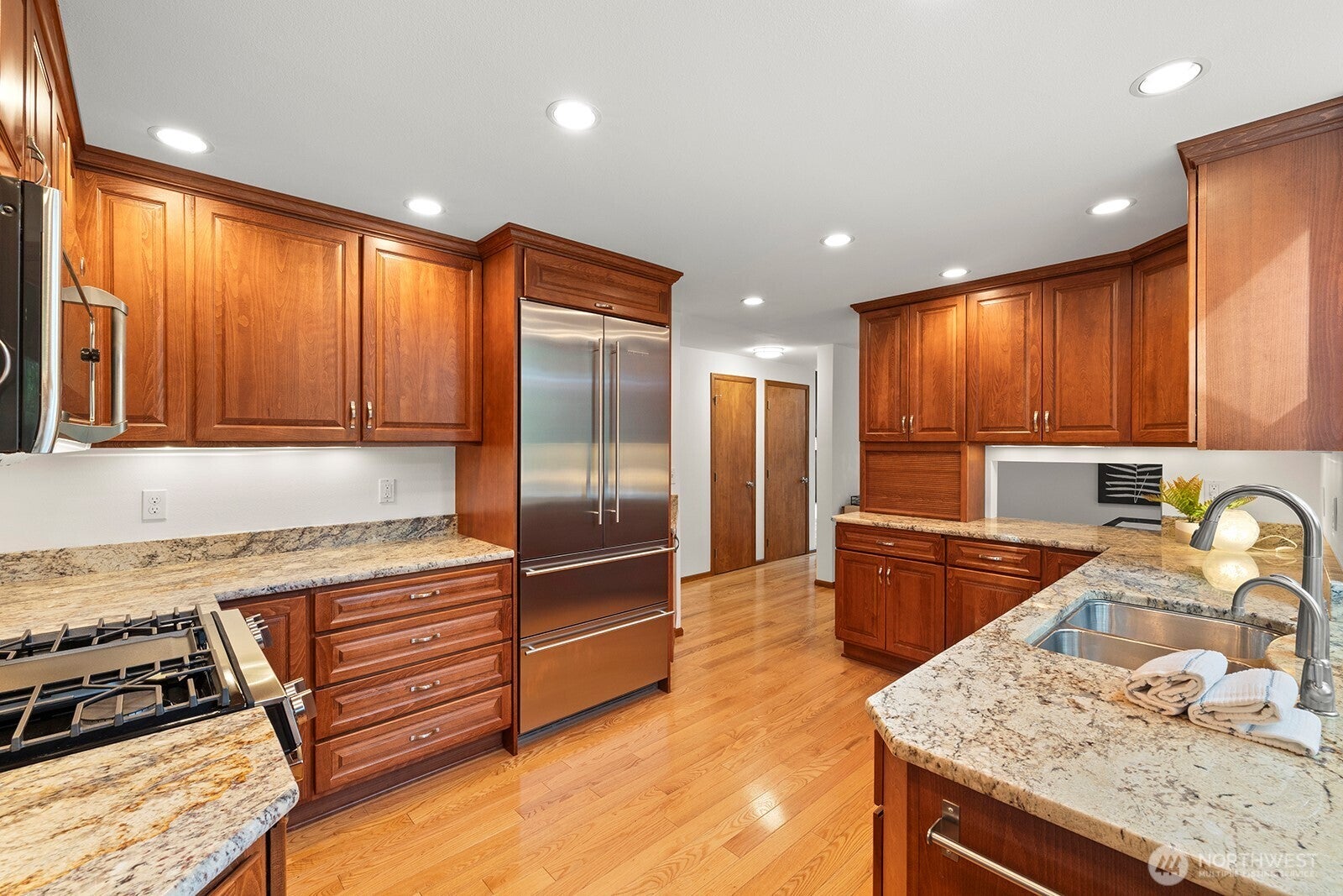 Issaquah, Washington, 98027, United States, 4 Bedrooms Bedrooms, ,3 BathroomsBathrooms,Residential,Active,1952447