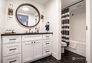 Lakewood, Washington, 98498, United States, 4 Bedrooms Bedrooms, ,4 BathroomsBathrooms,Residential,Active,1988477