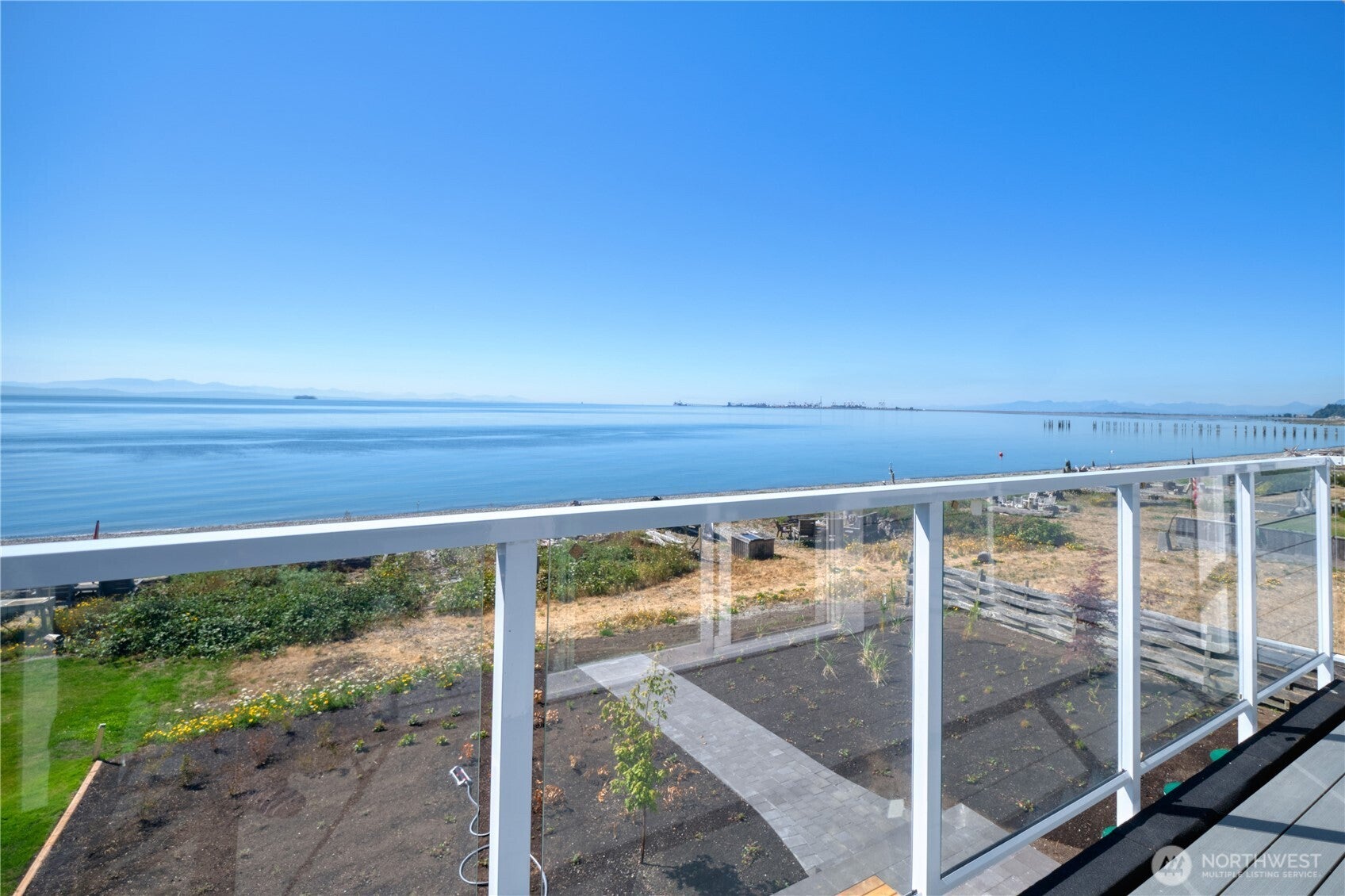 Point Roberts, Washington, 98281, United States, 2 Bedrooms Bedrooms, ,3 BathroomsBathrooms,Residential,Active,1905096